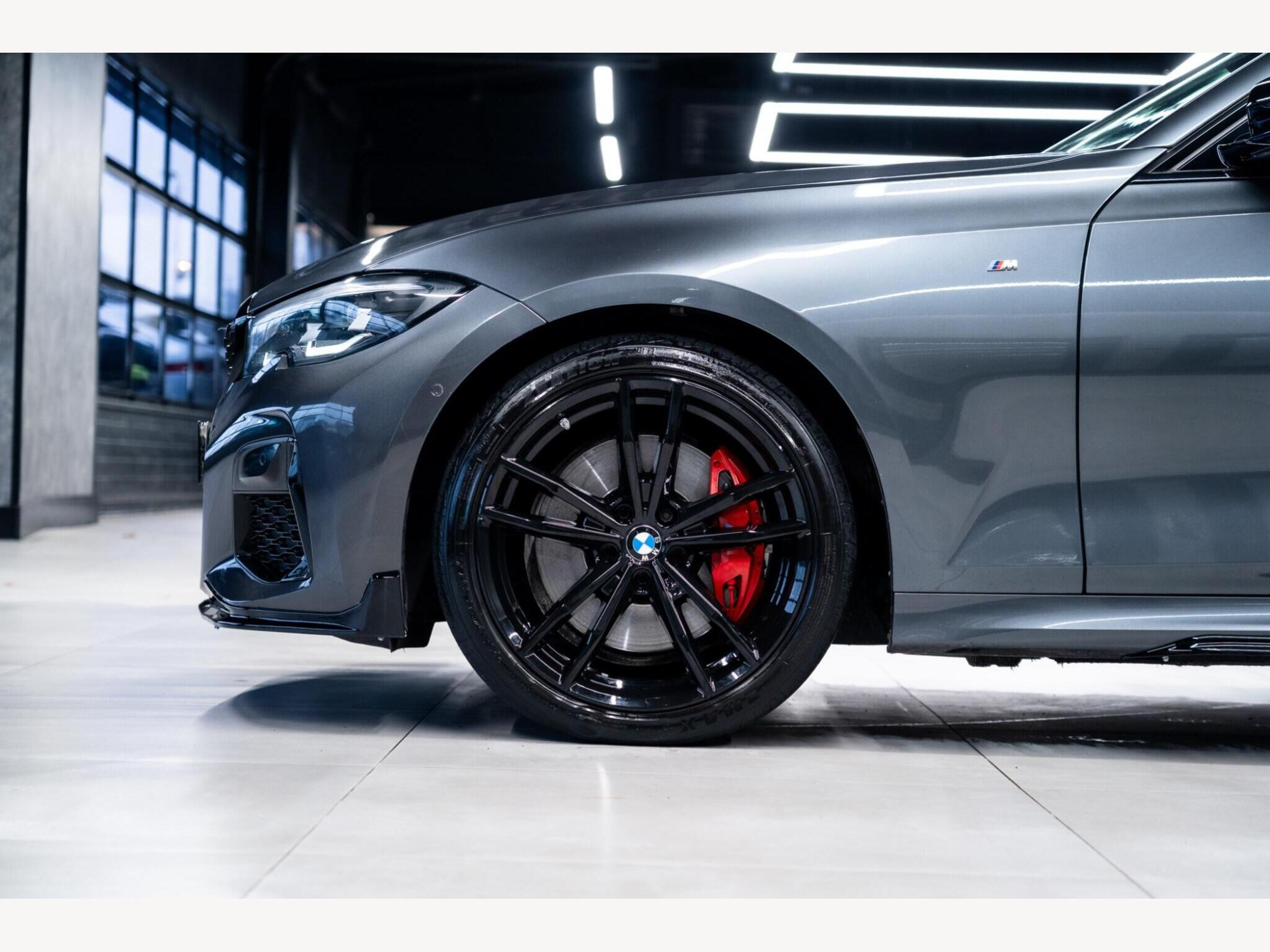 2021 BMW 3 Series image 14