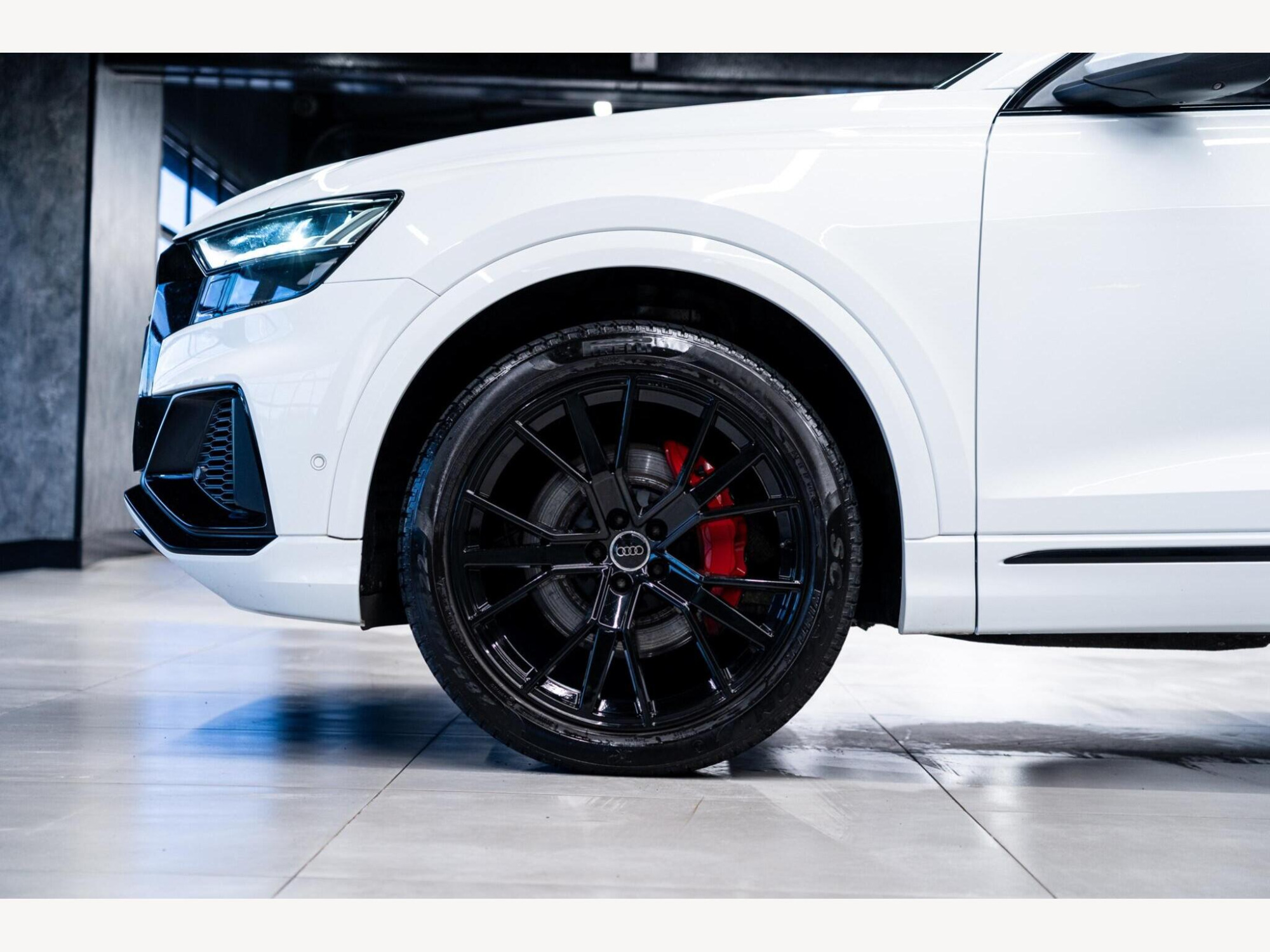 2019 Audi Q8 image 15