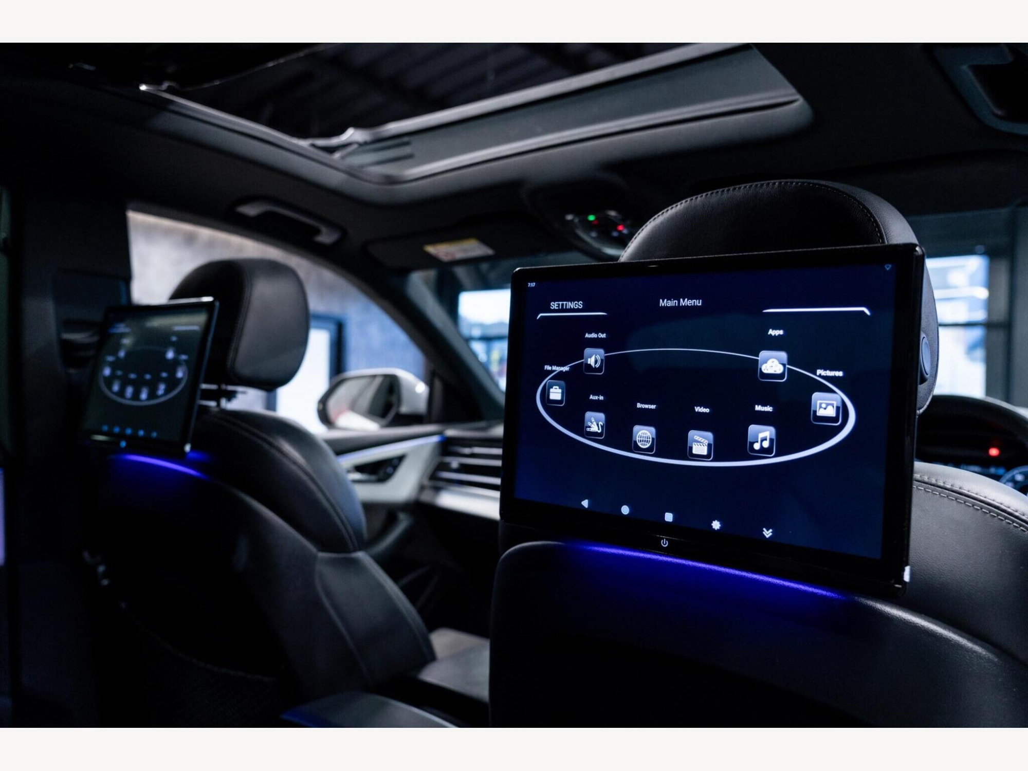 2019 Audi Q8 image 2