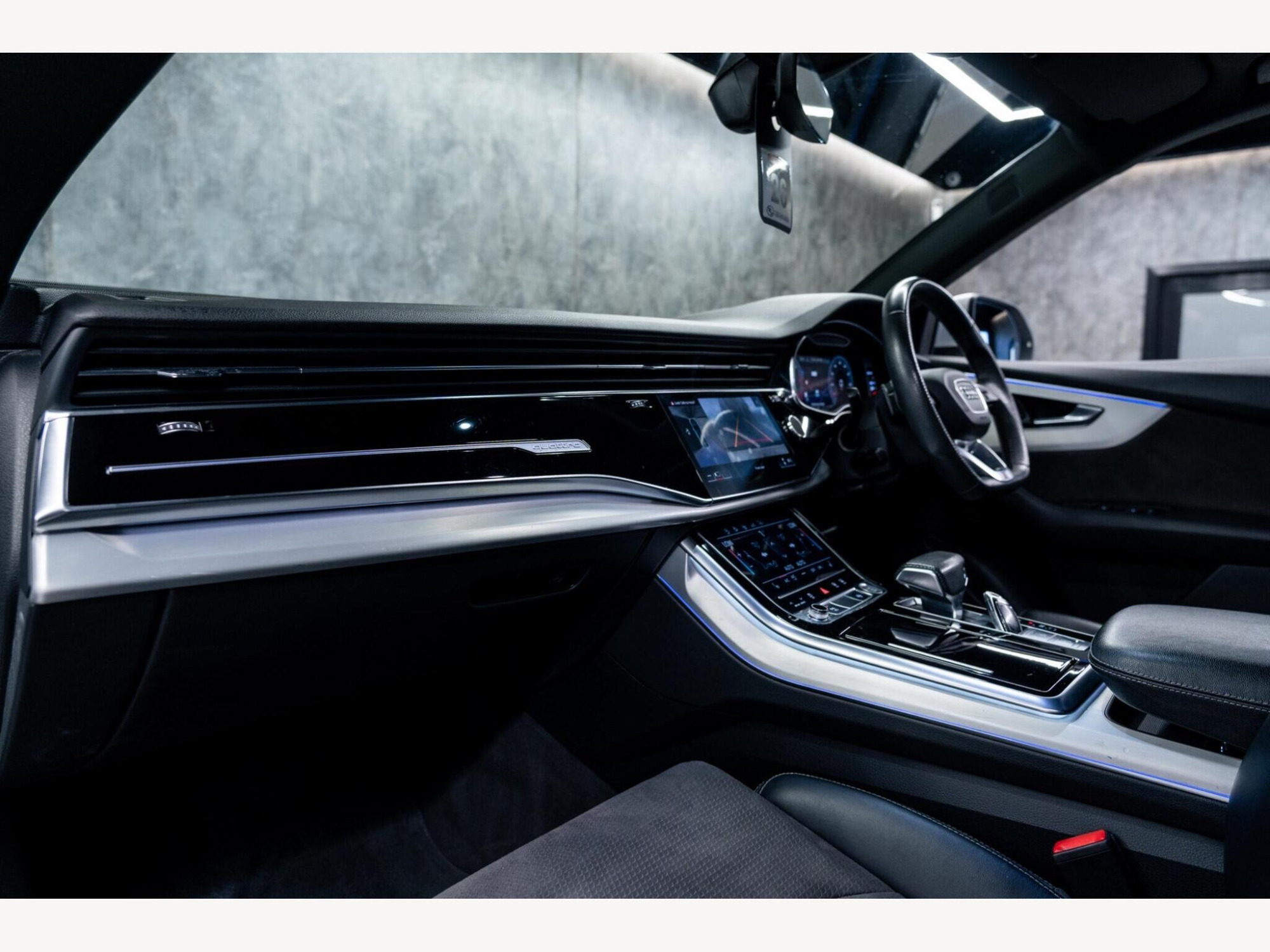 2019 Audi Q8 image 47