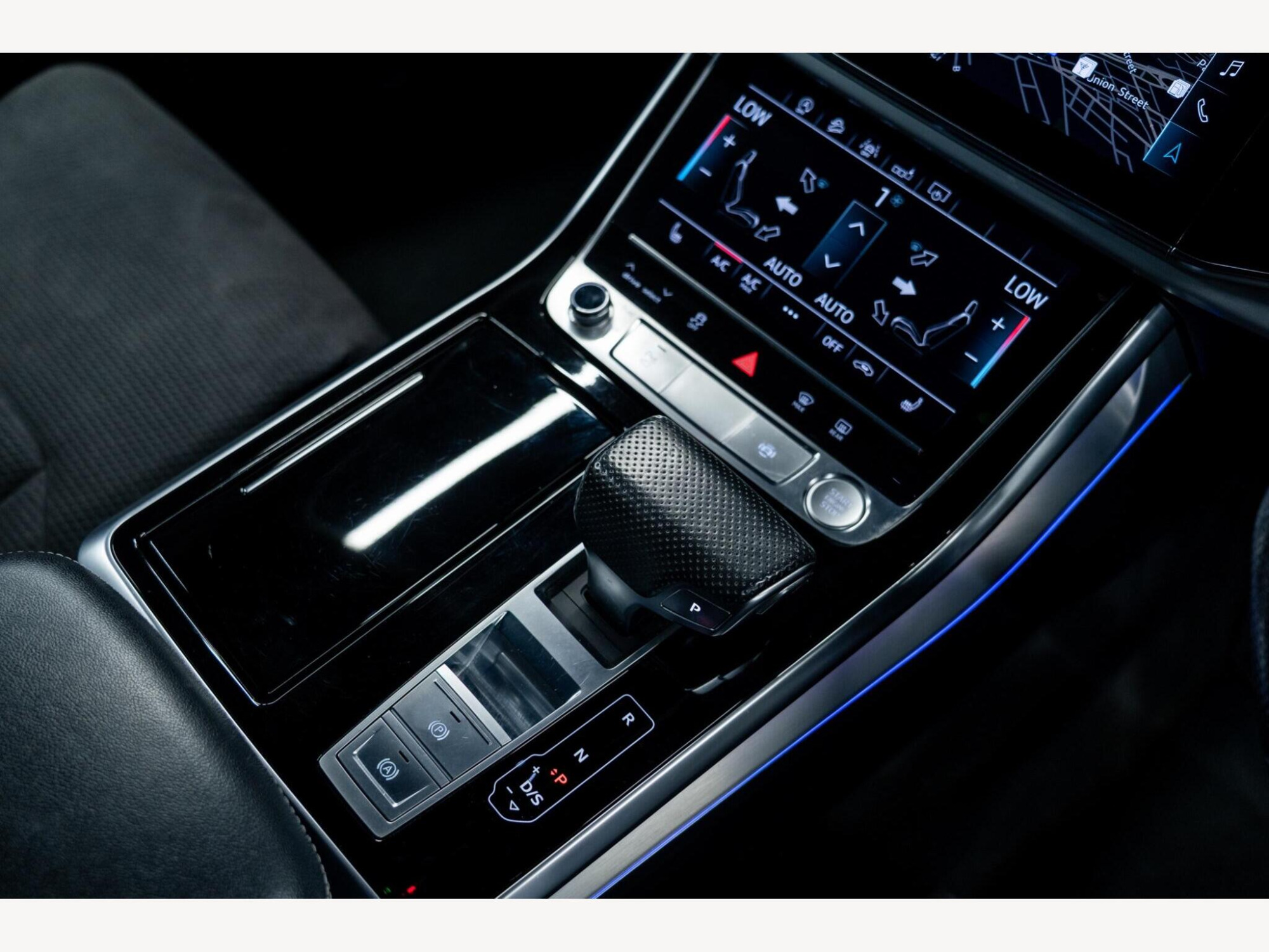2019 Audi Q8 image 42