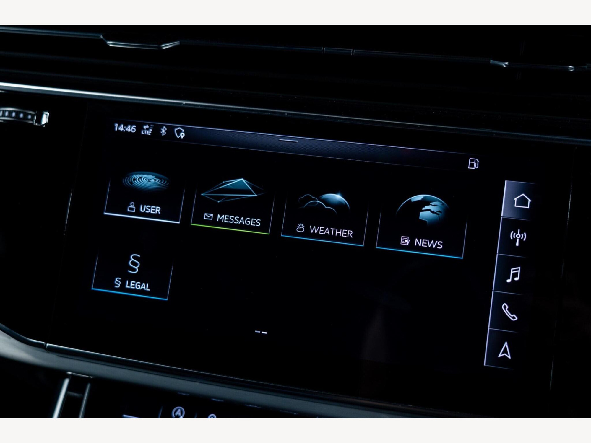 2019 Audi Q8 image 33