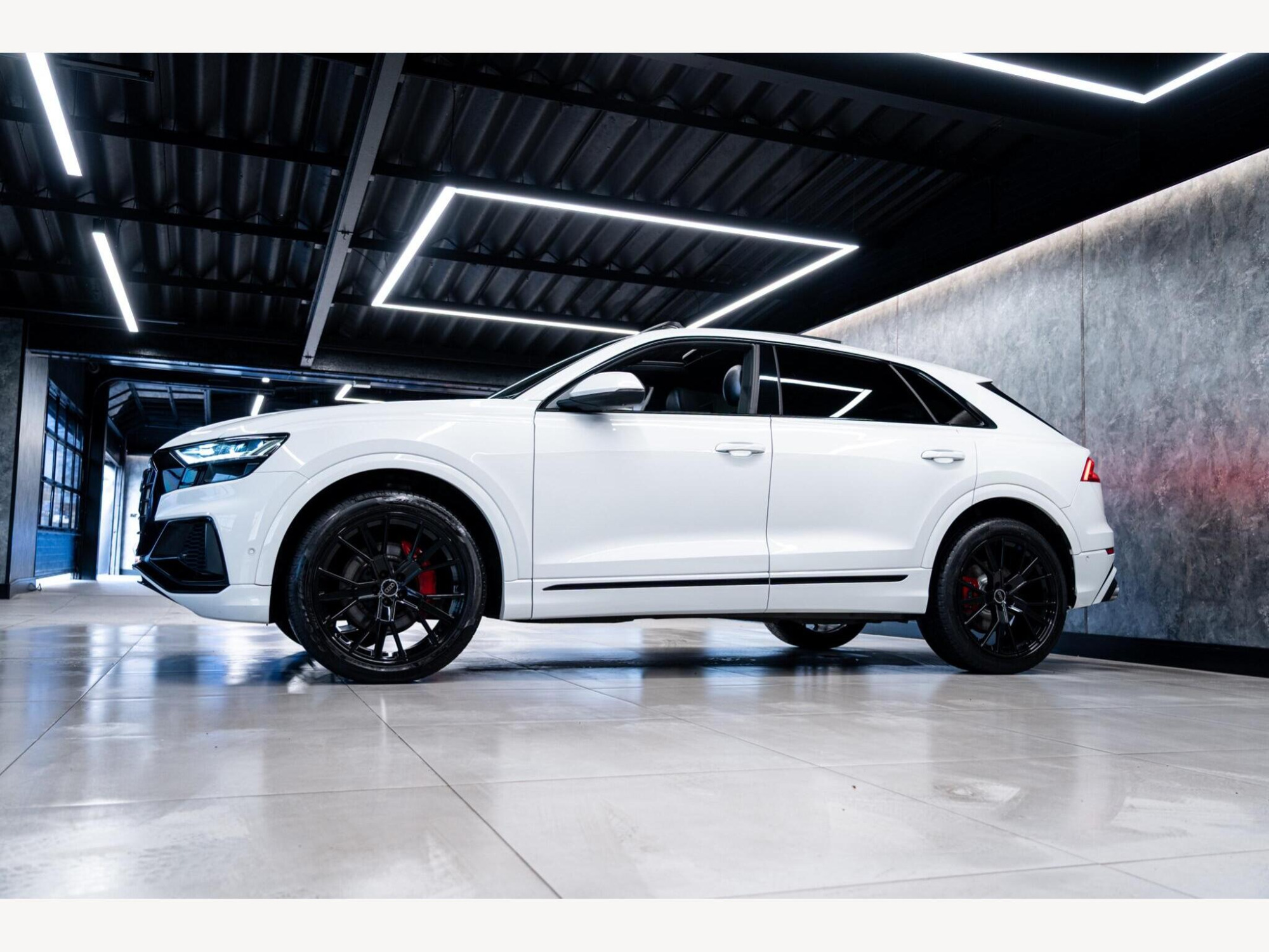 2019 Audi Q8 image 8