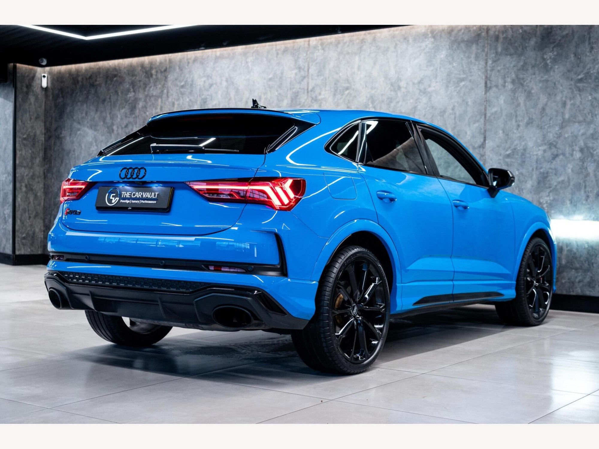 2020 Audi RS Q3 image 7