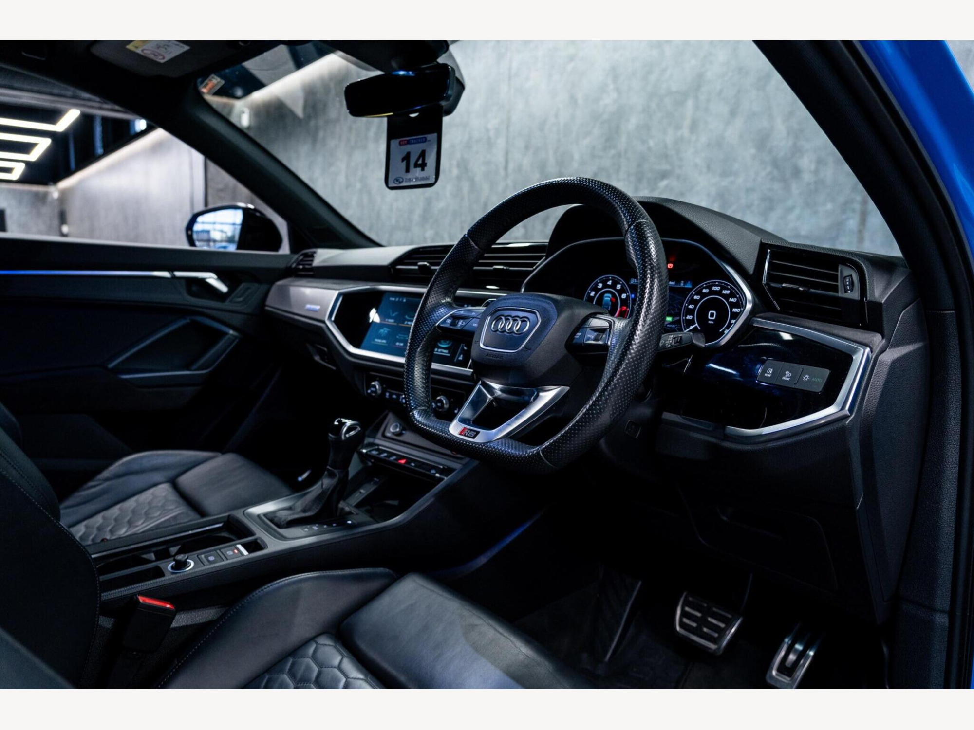 2020 Audi RS Q3 image 15