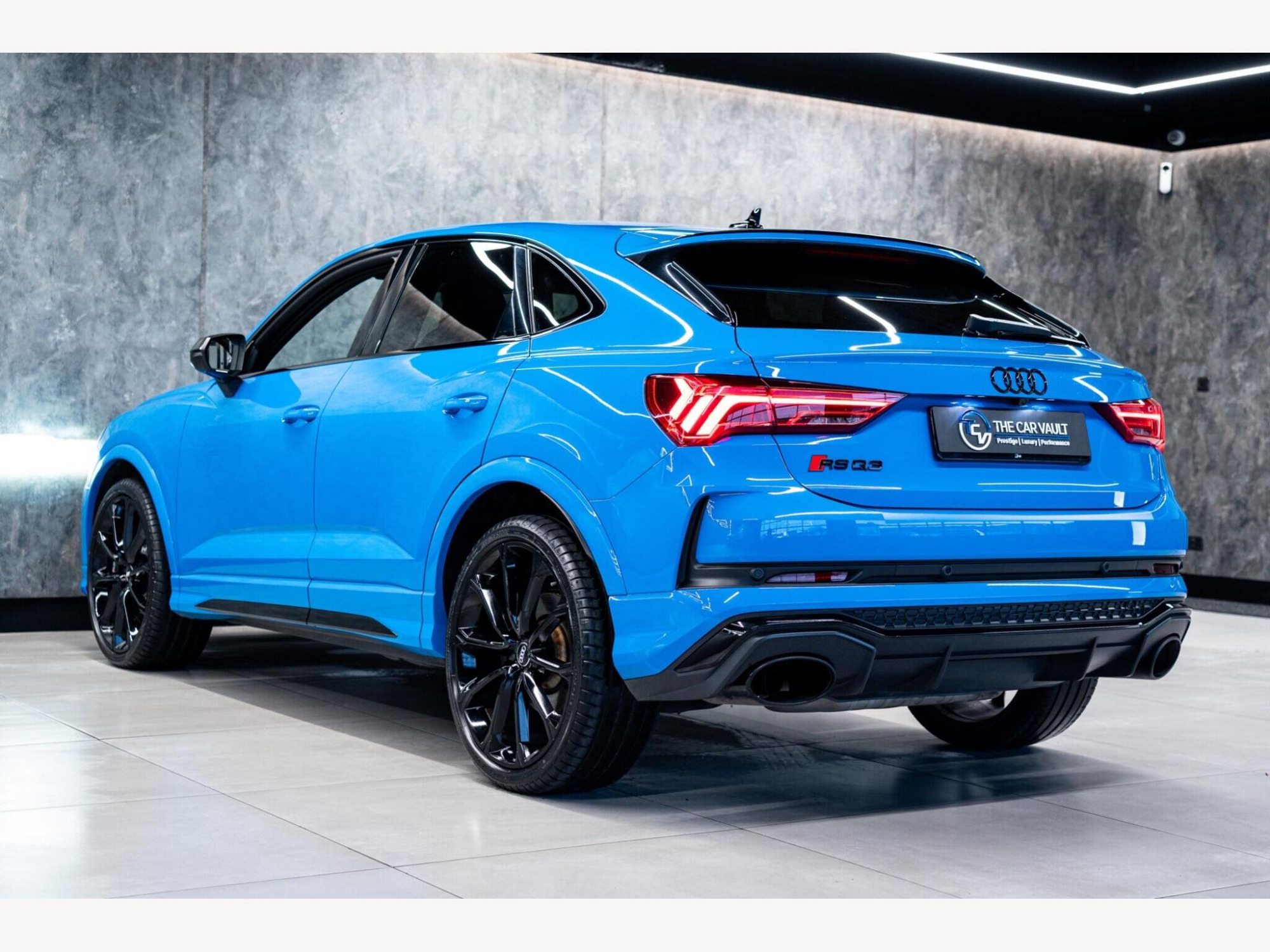 2020 Audi RS Q3 image 6