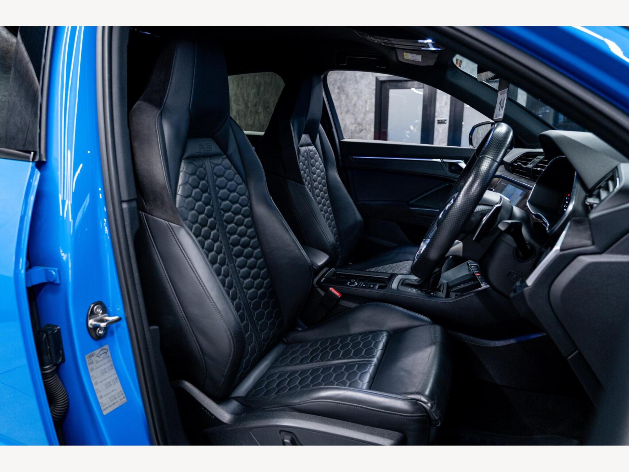 2020 Audi RS Q3 image 40