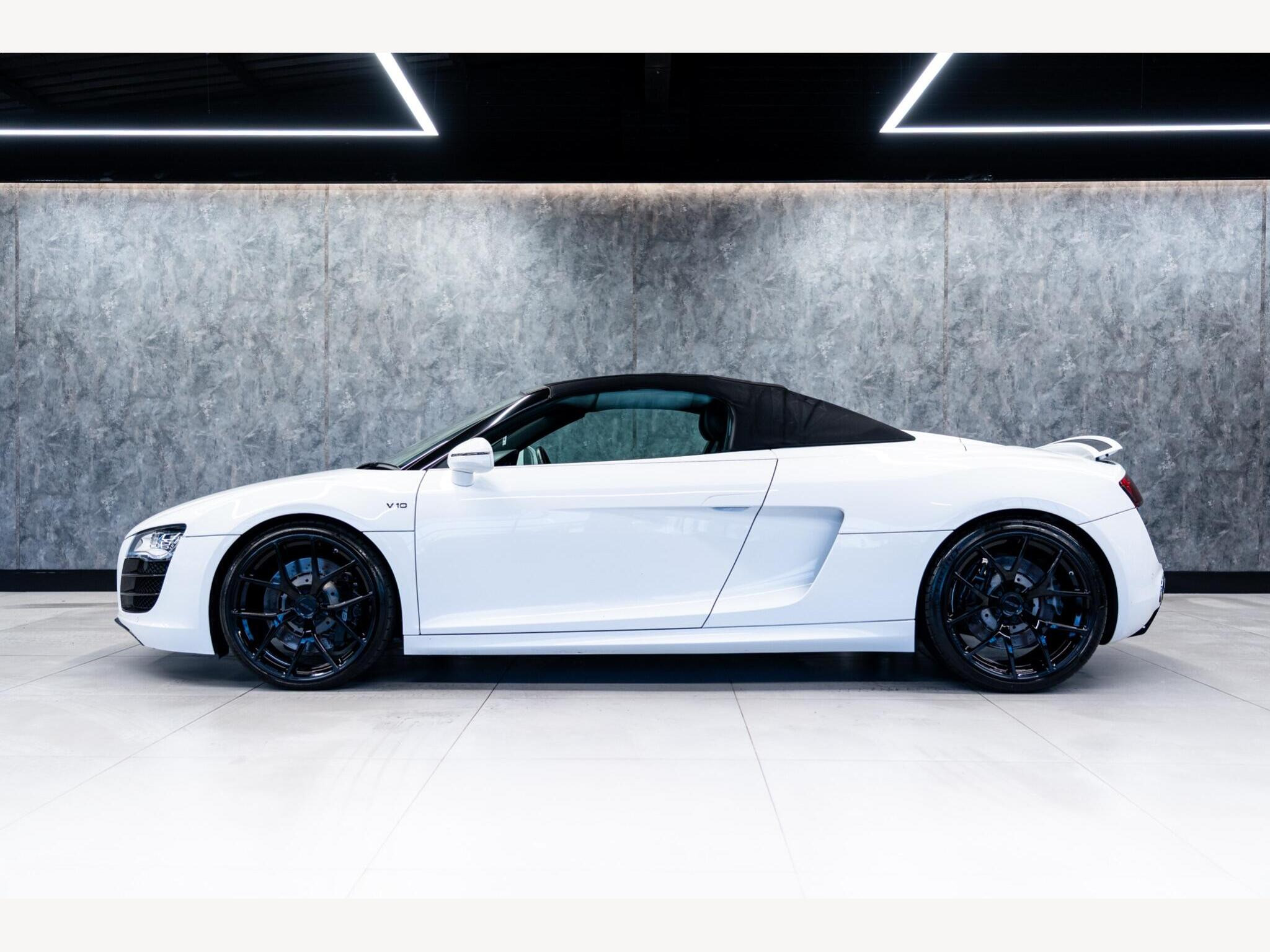 2010 Audi R8 image 10