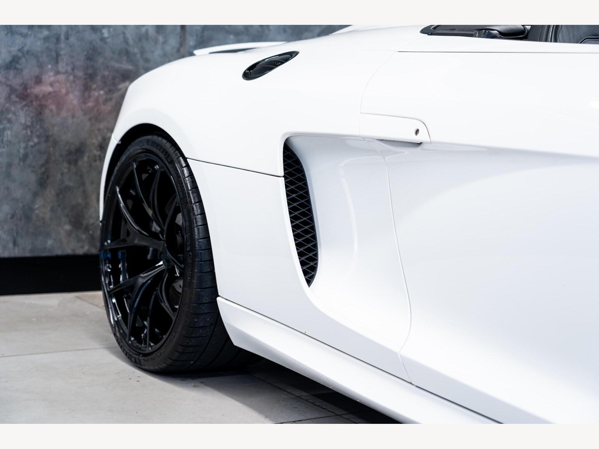 2010 Audi R8 image 18