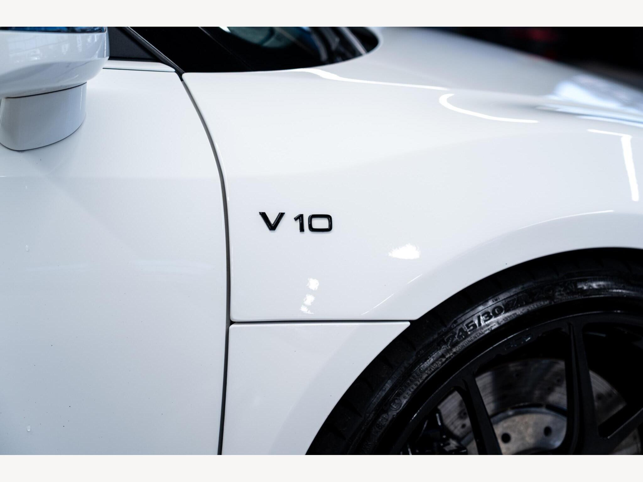 2010 Audi R8 image 17