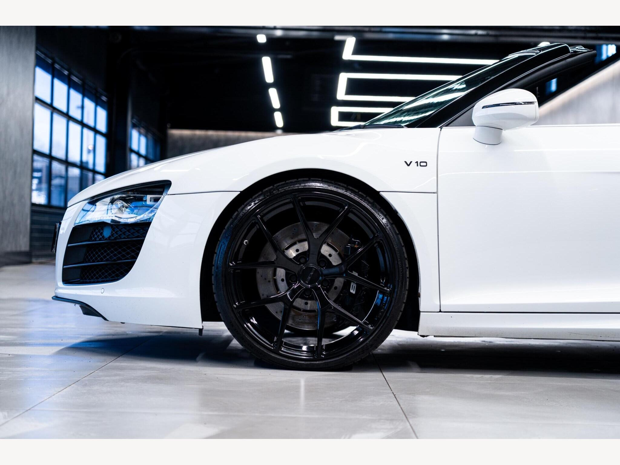2010 Audi R8 image 22