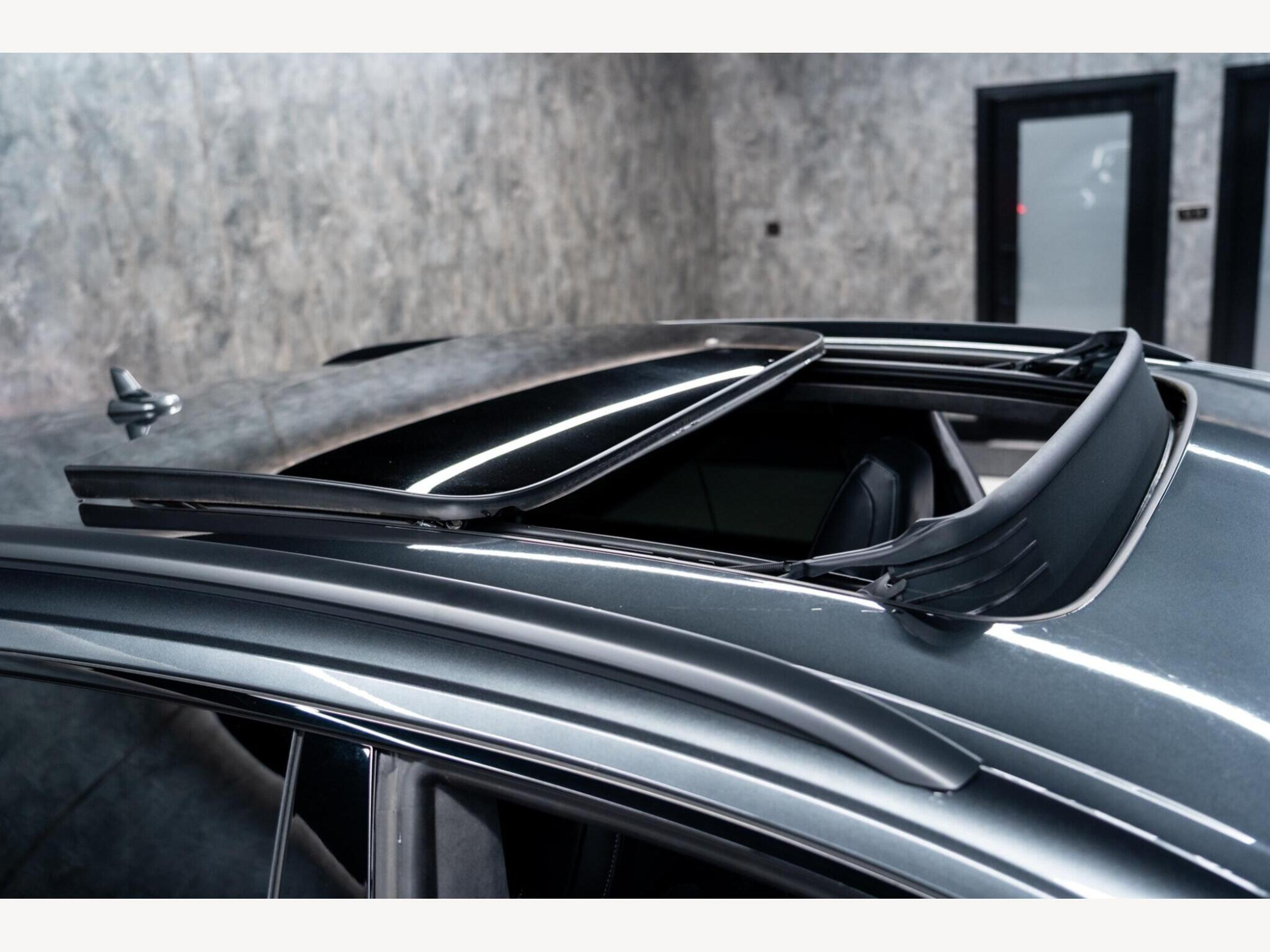 2022 Audi Q8 image 11
