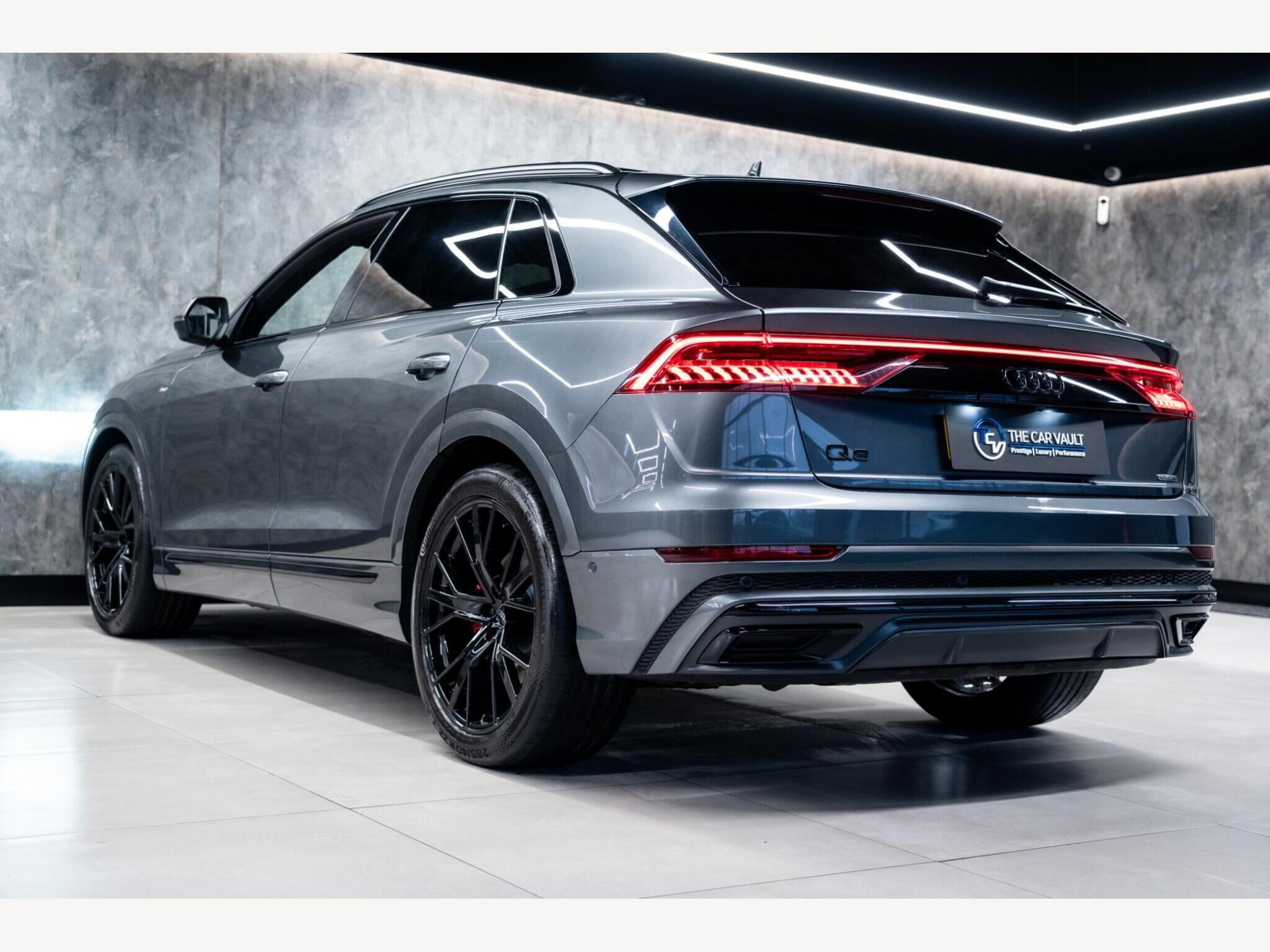 2022 Audi Q8 image 7