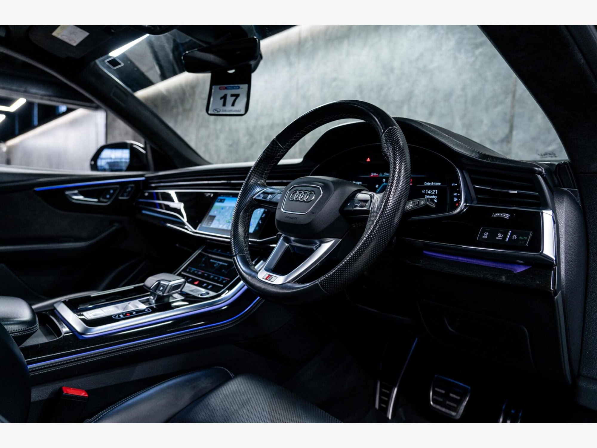 2022 Audi Q8 image 17