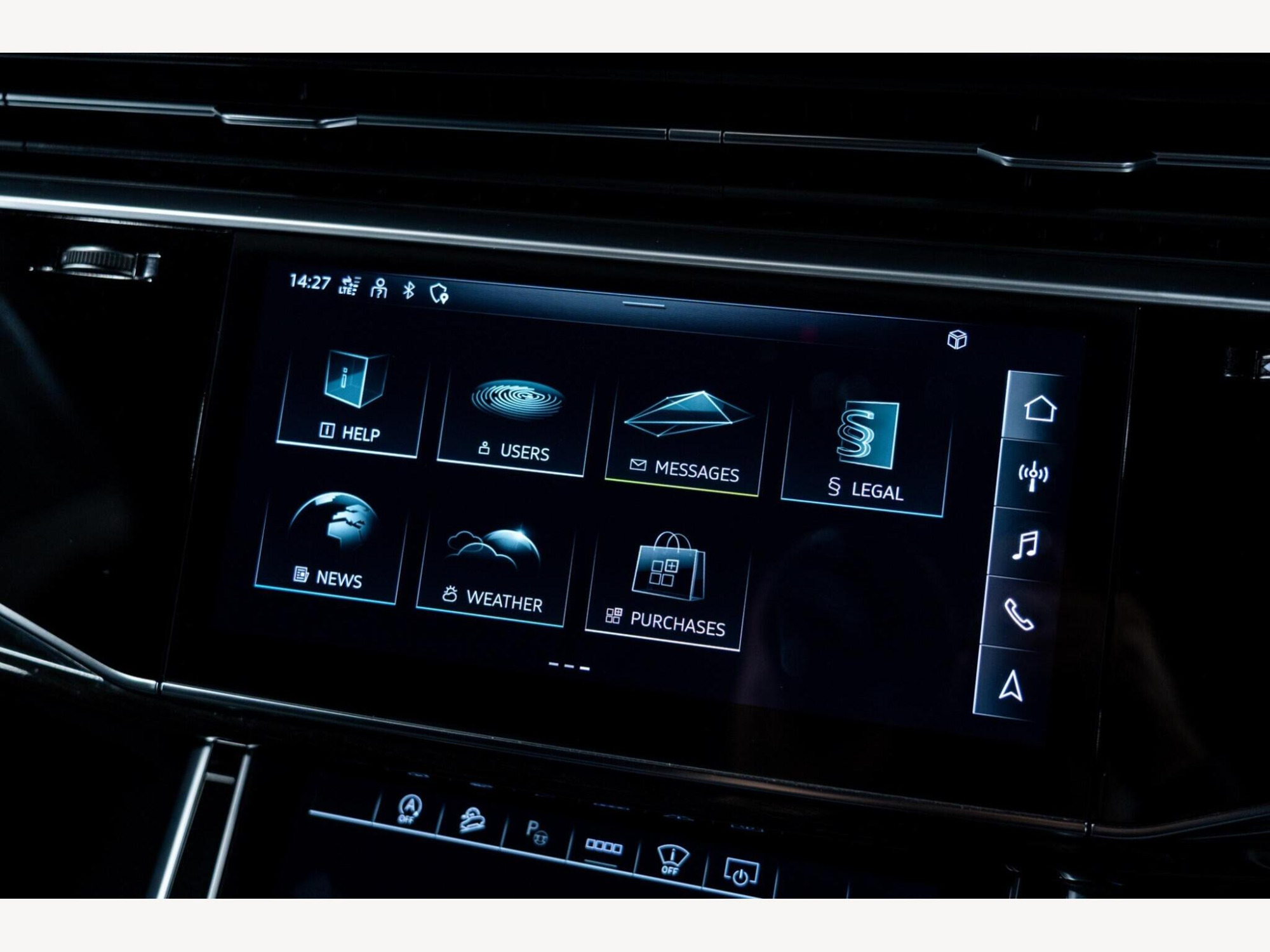 2022 Audi Q8 image 35