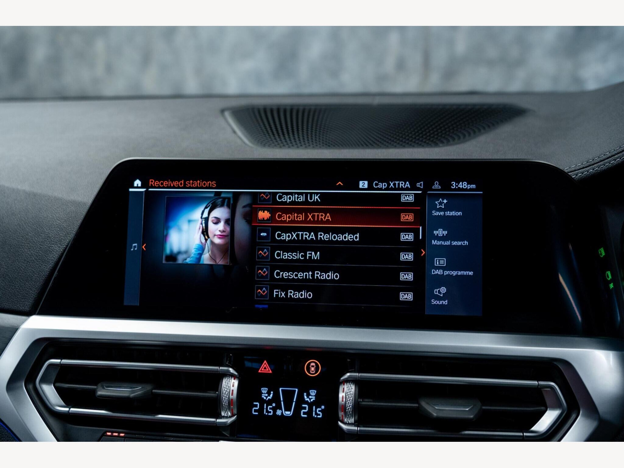 2022 BMW 3 Series image 35