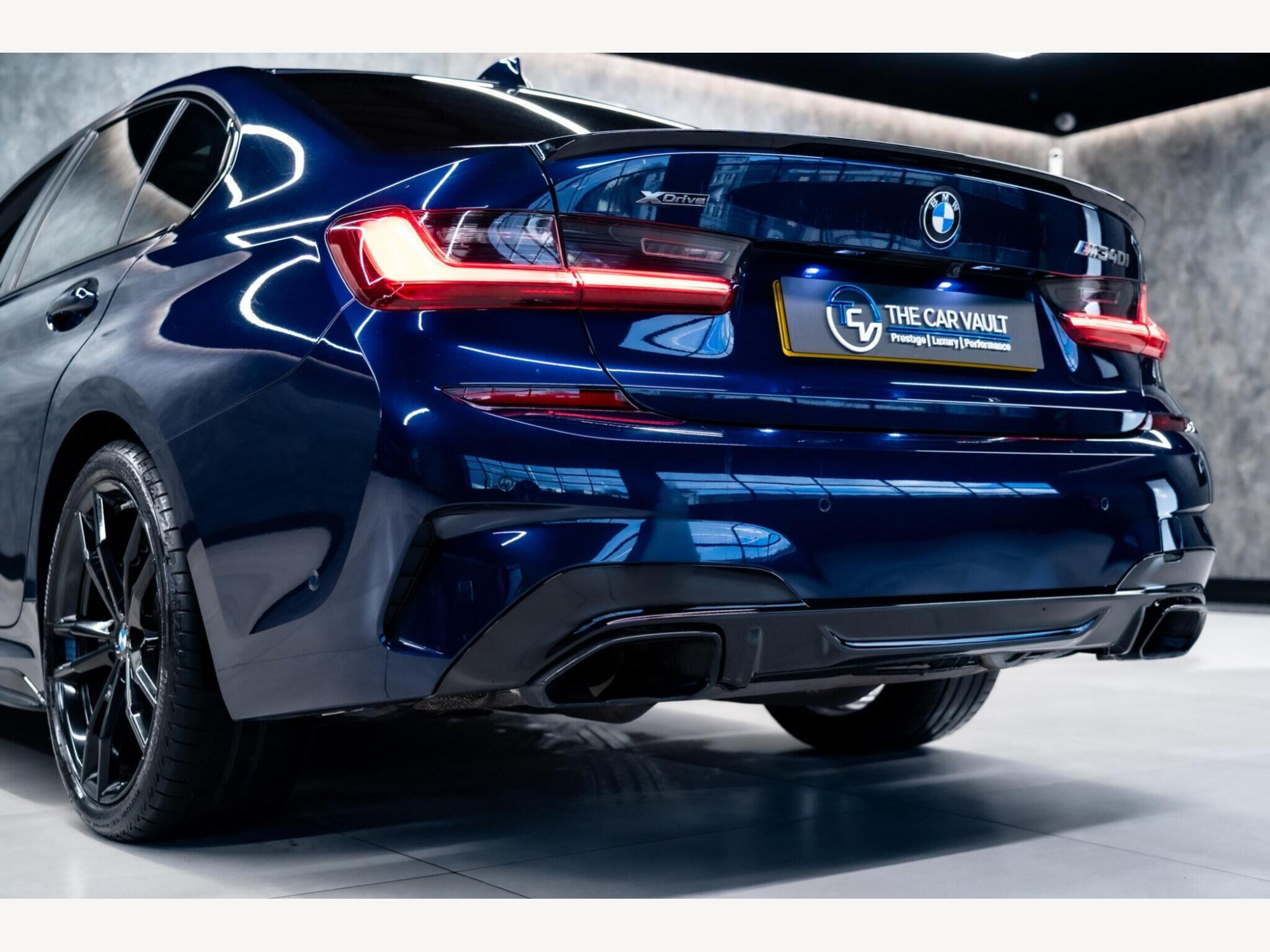 2022 BMW 3 Series image 14