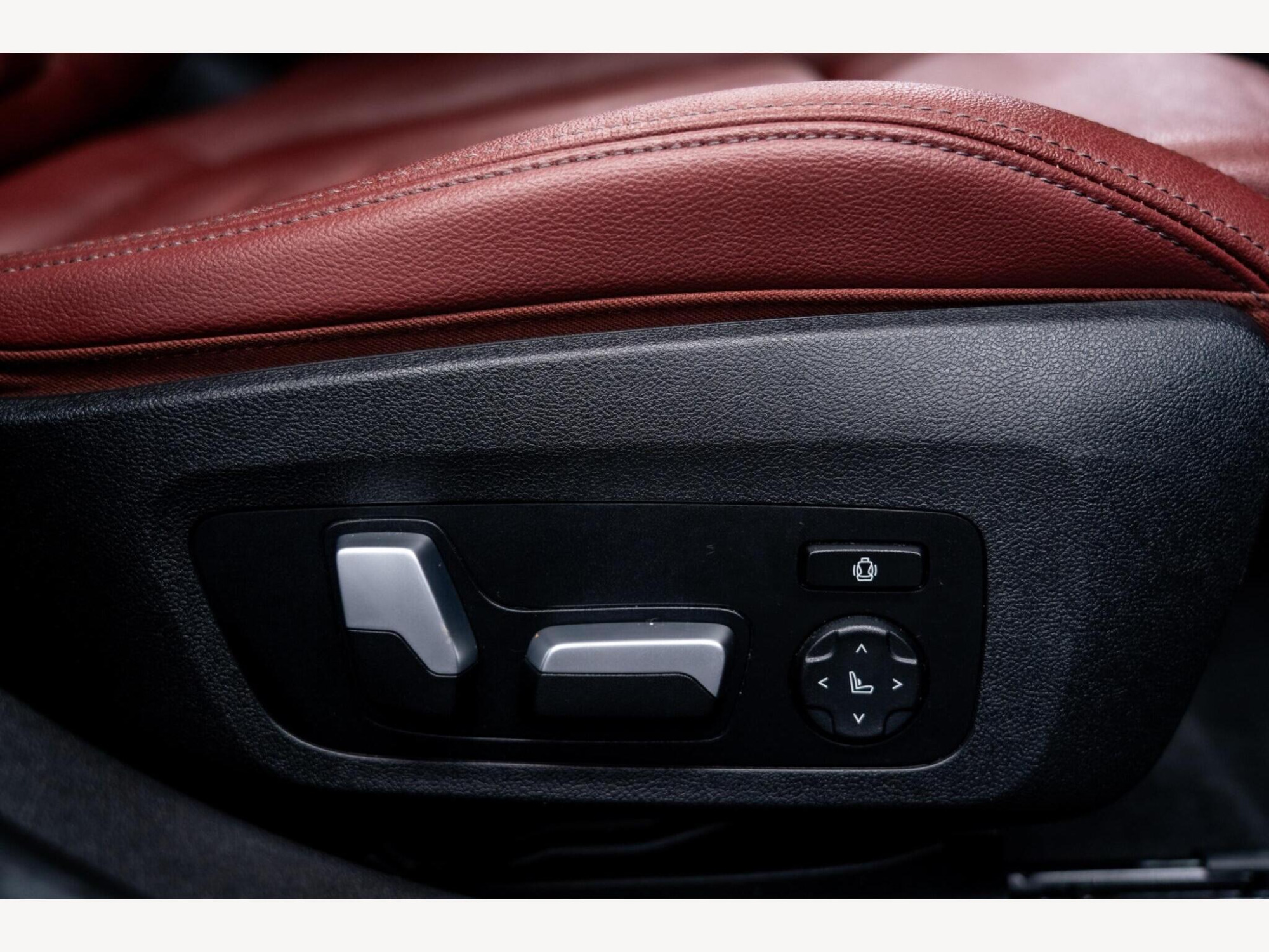 2022 BMW 3 Series image 53