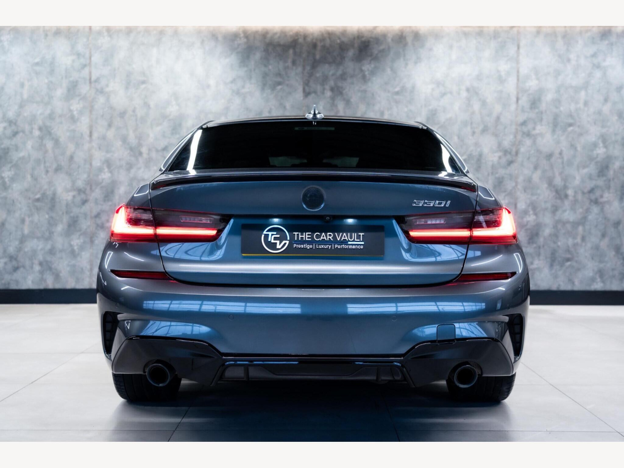 2019 BMW 3 Series image 3