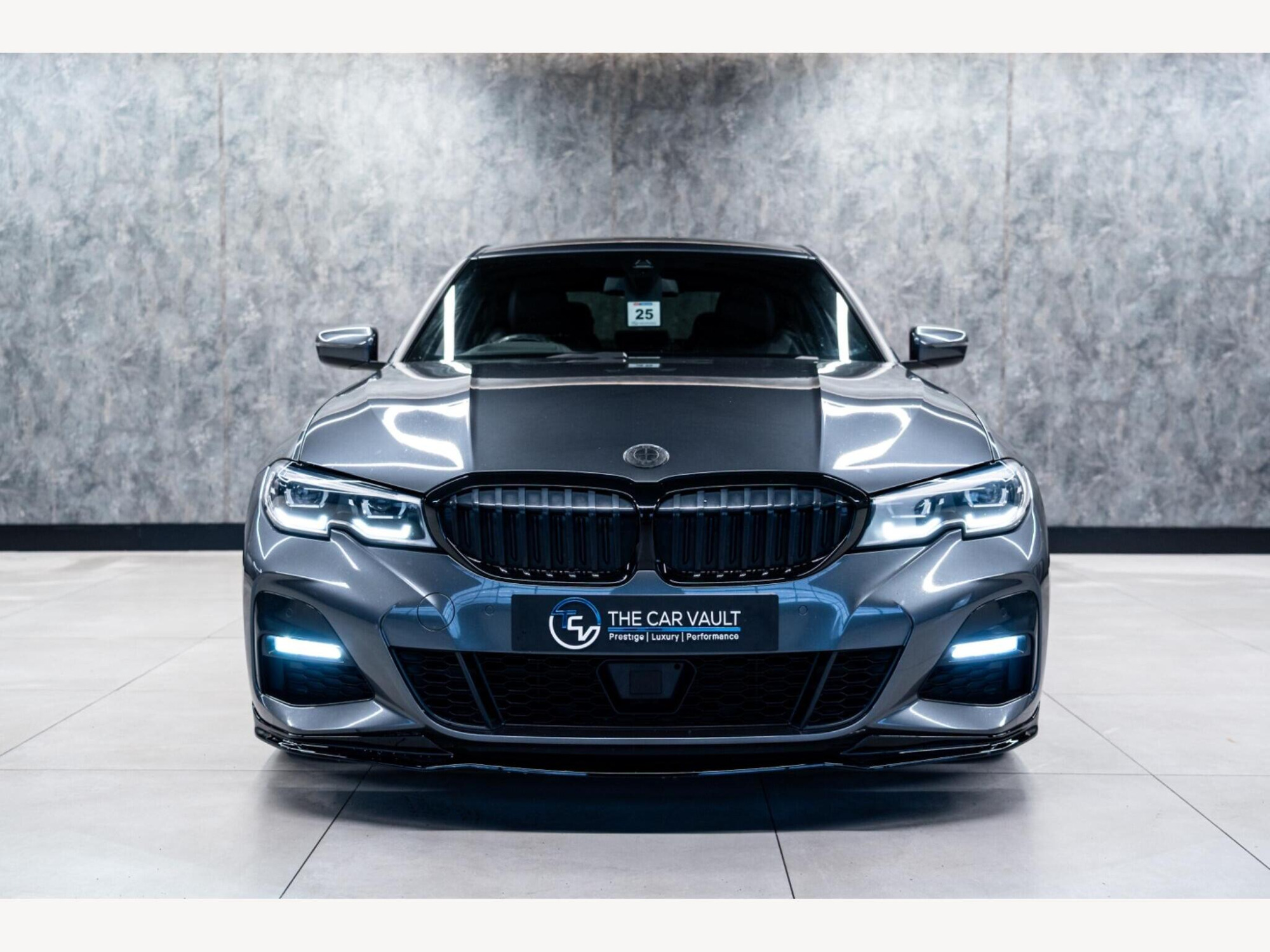 2019 BMW 3 Series image 4