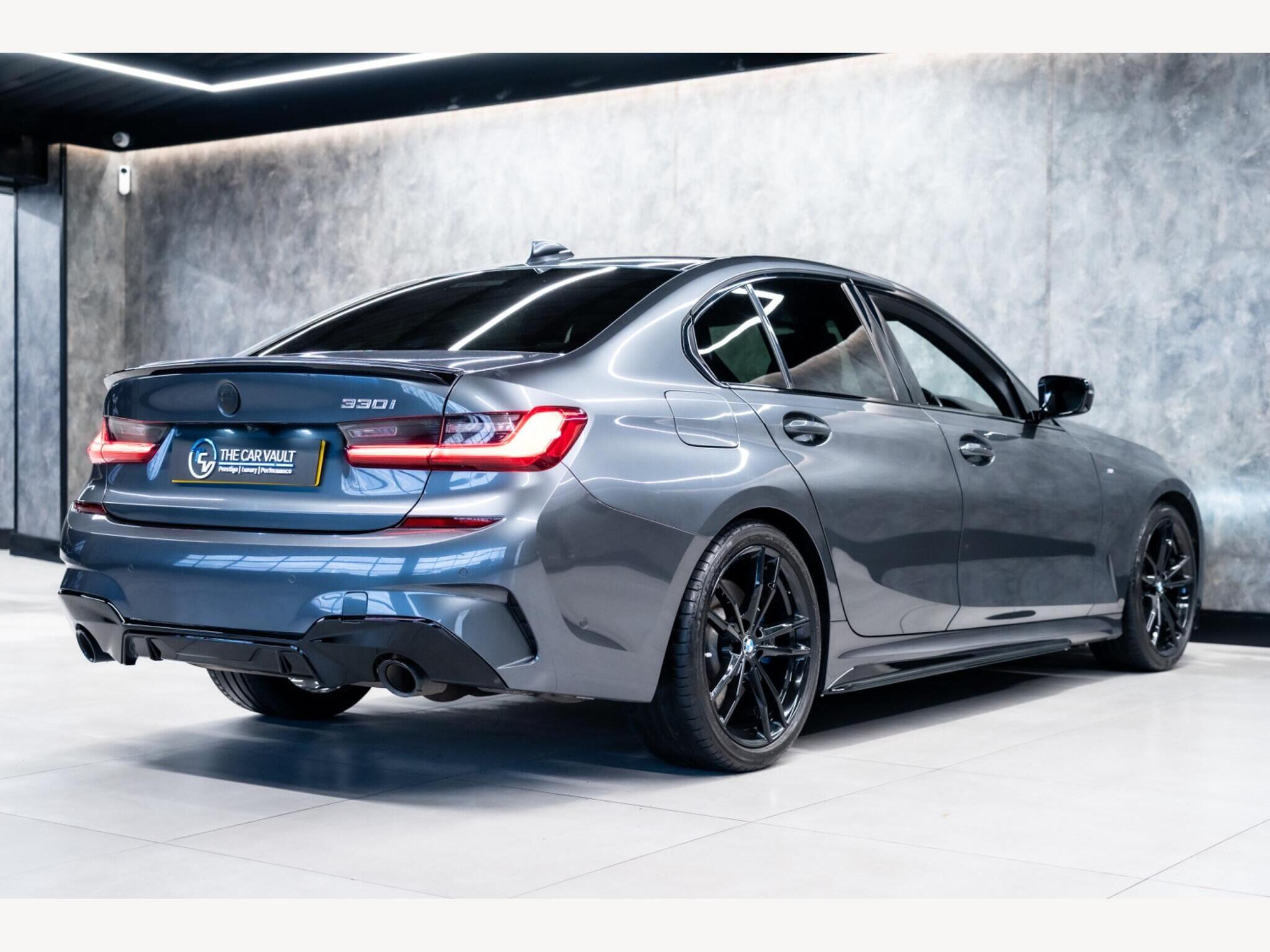 2019 BMW 3 Series image 7