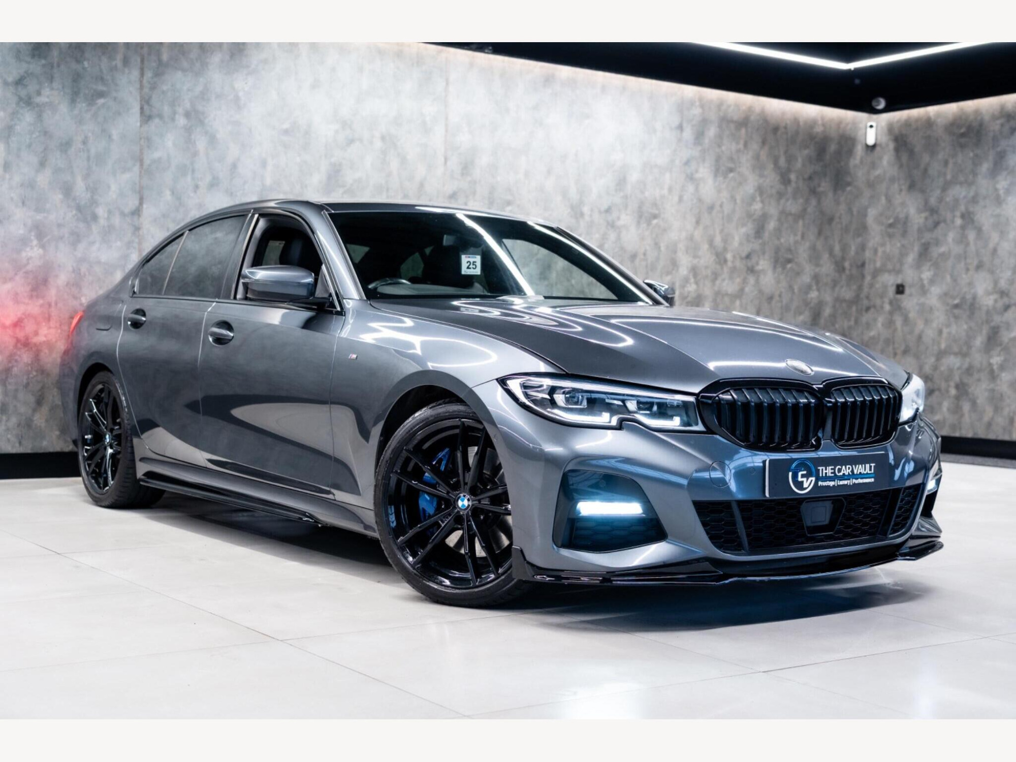 2019 BMW 3 Series image 1