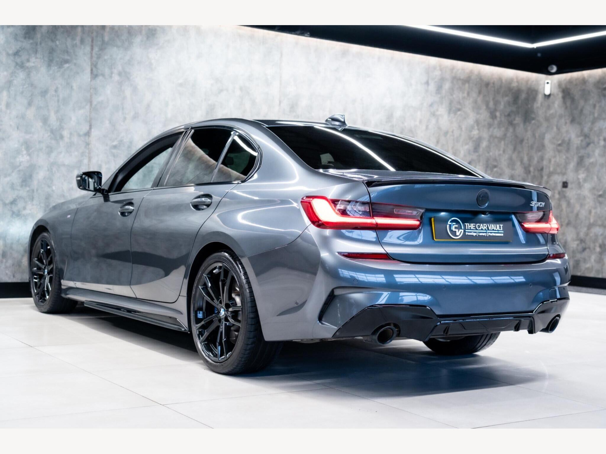 2019 BMW 3 Series image 6
