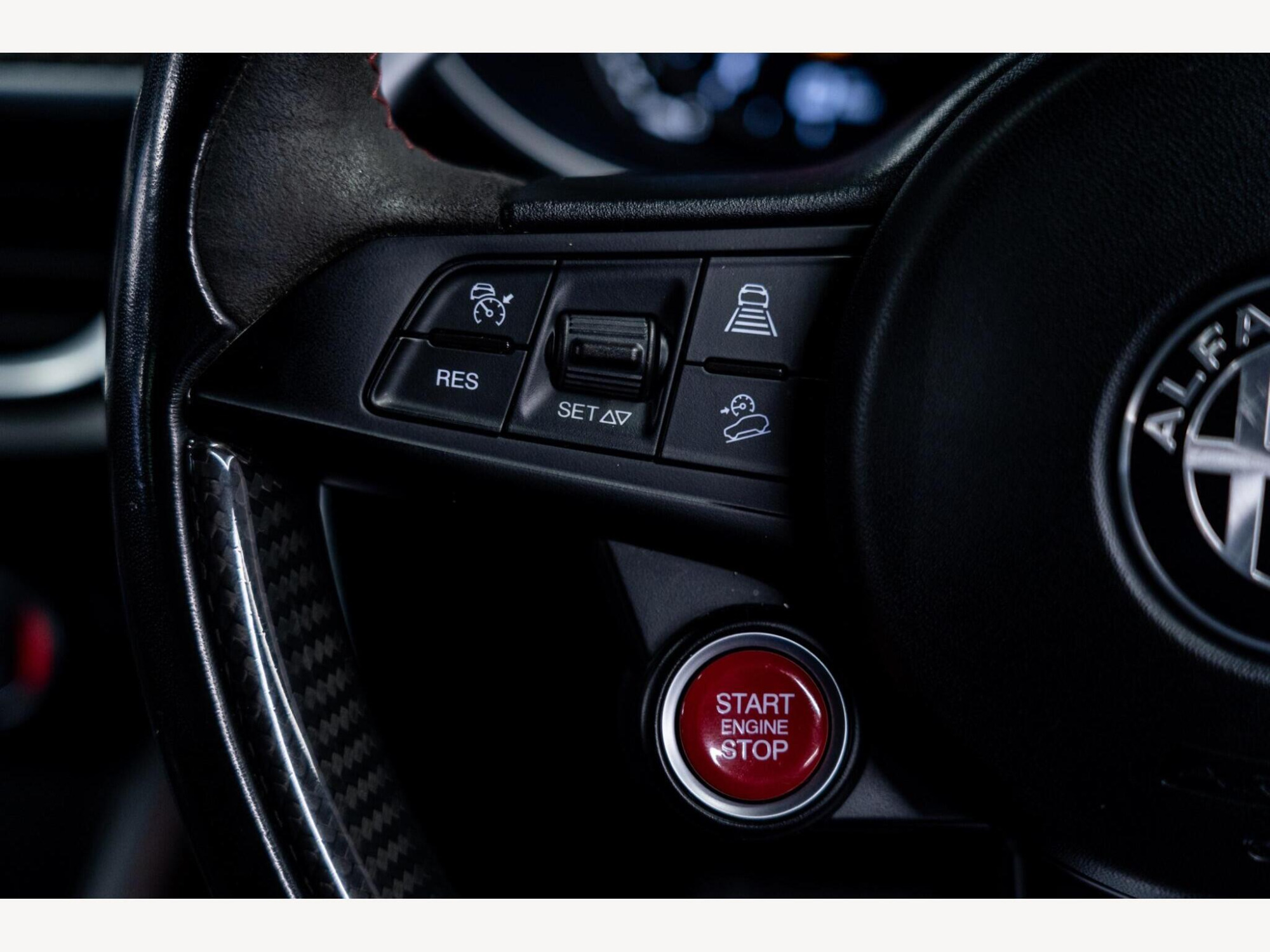 2019 Alfa Romeo Stelvio image 37