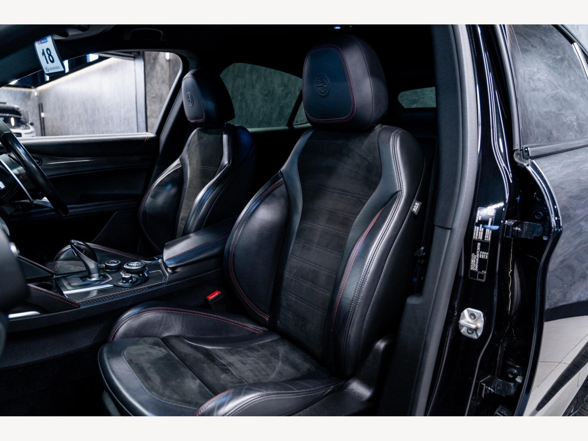 2019 Alfa Romeo Stelvio image 45