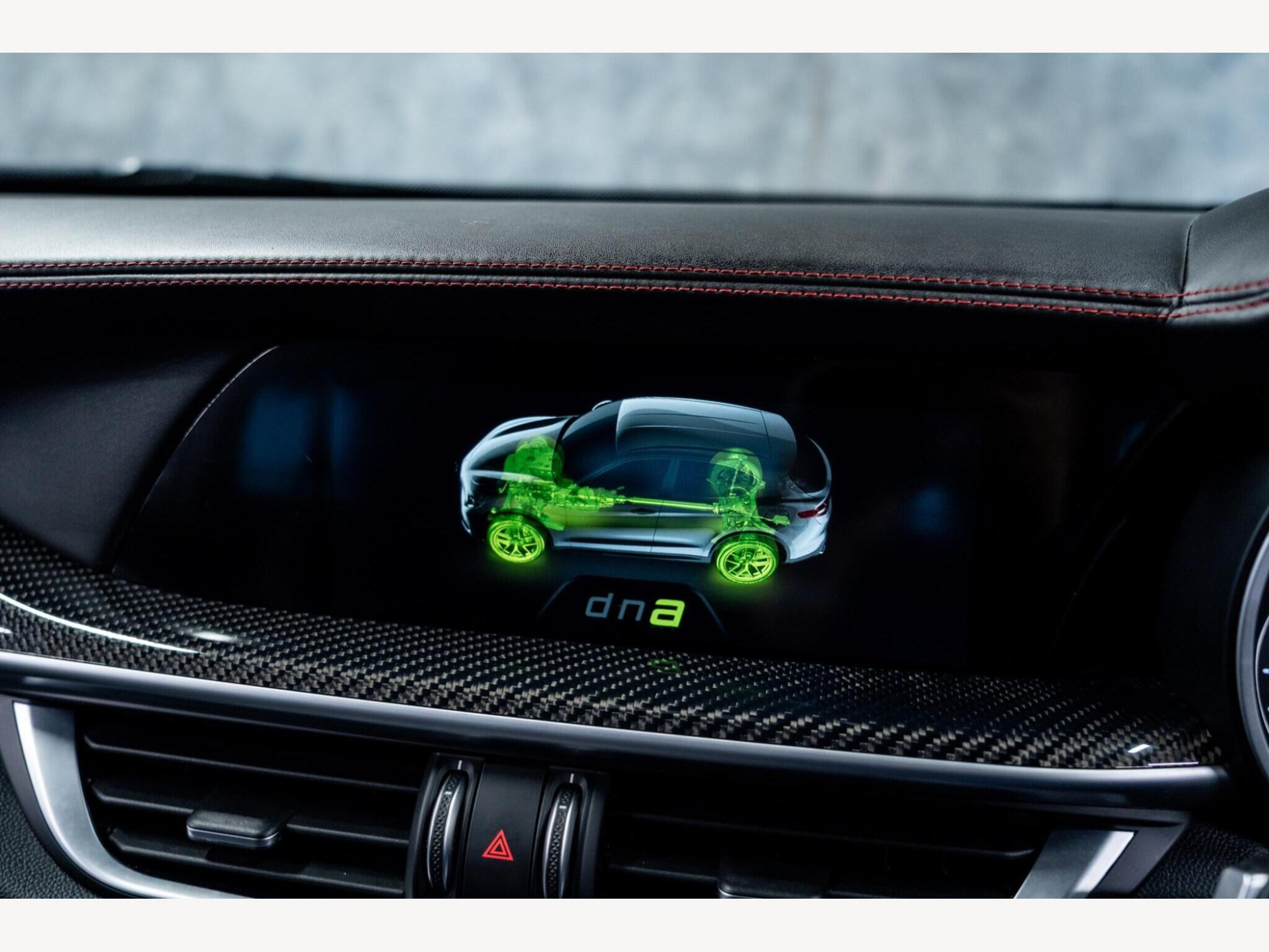 2019 Alfa Romeo Stelvio image 22