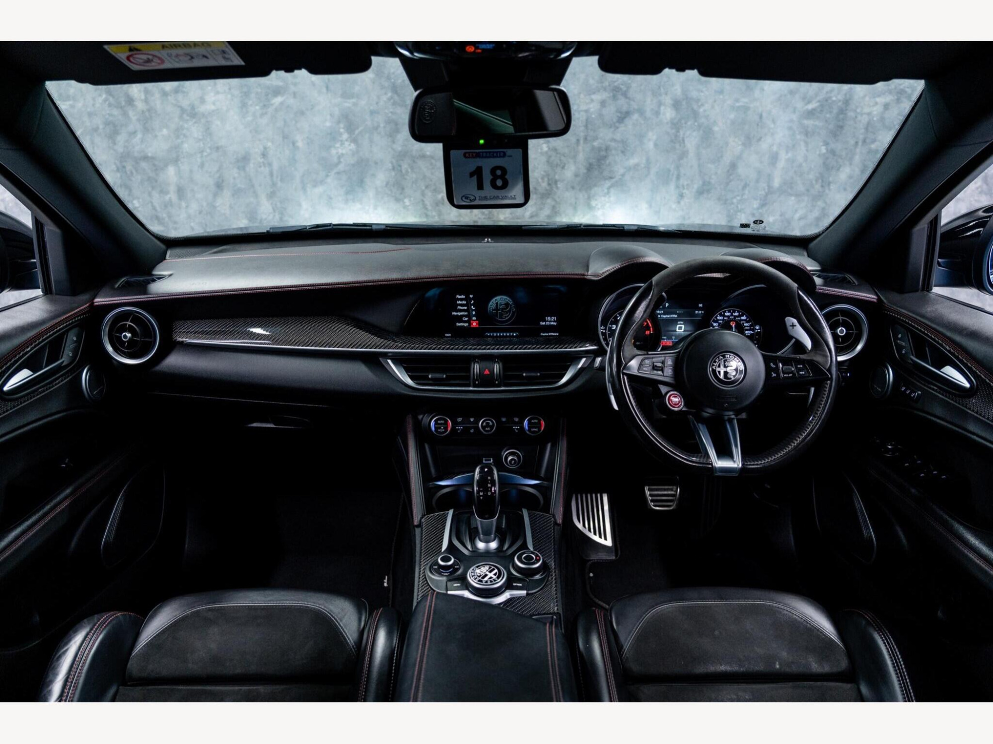 2019 Alfa Romeo Stelvio image 2