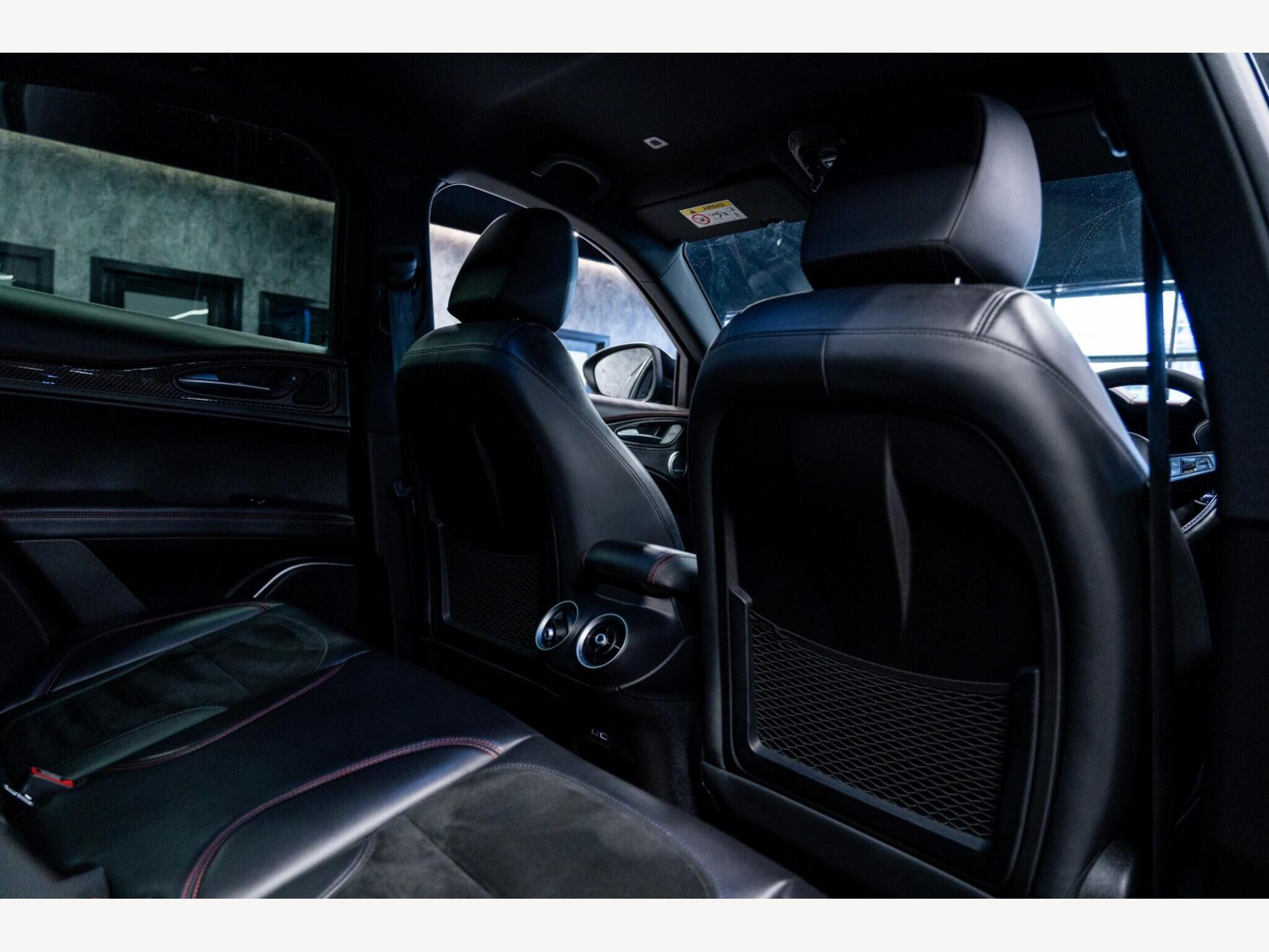 2019 Alfa Romeo Stelvio image 44
