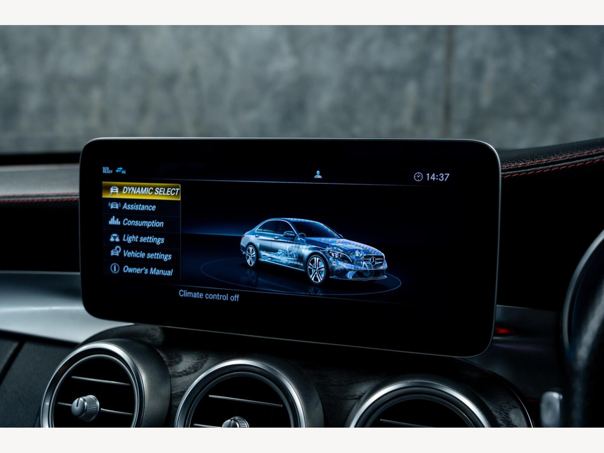 2019 Mercedes-Benz C Class image 27