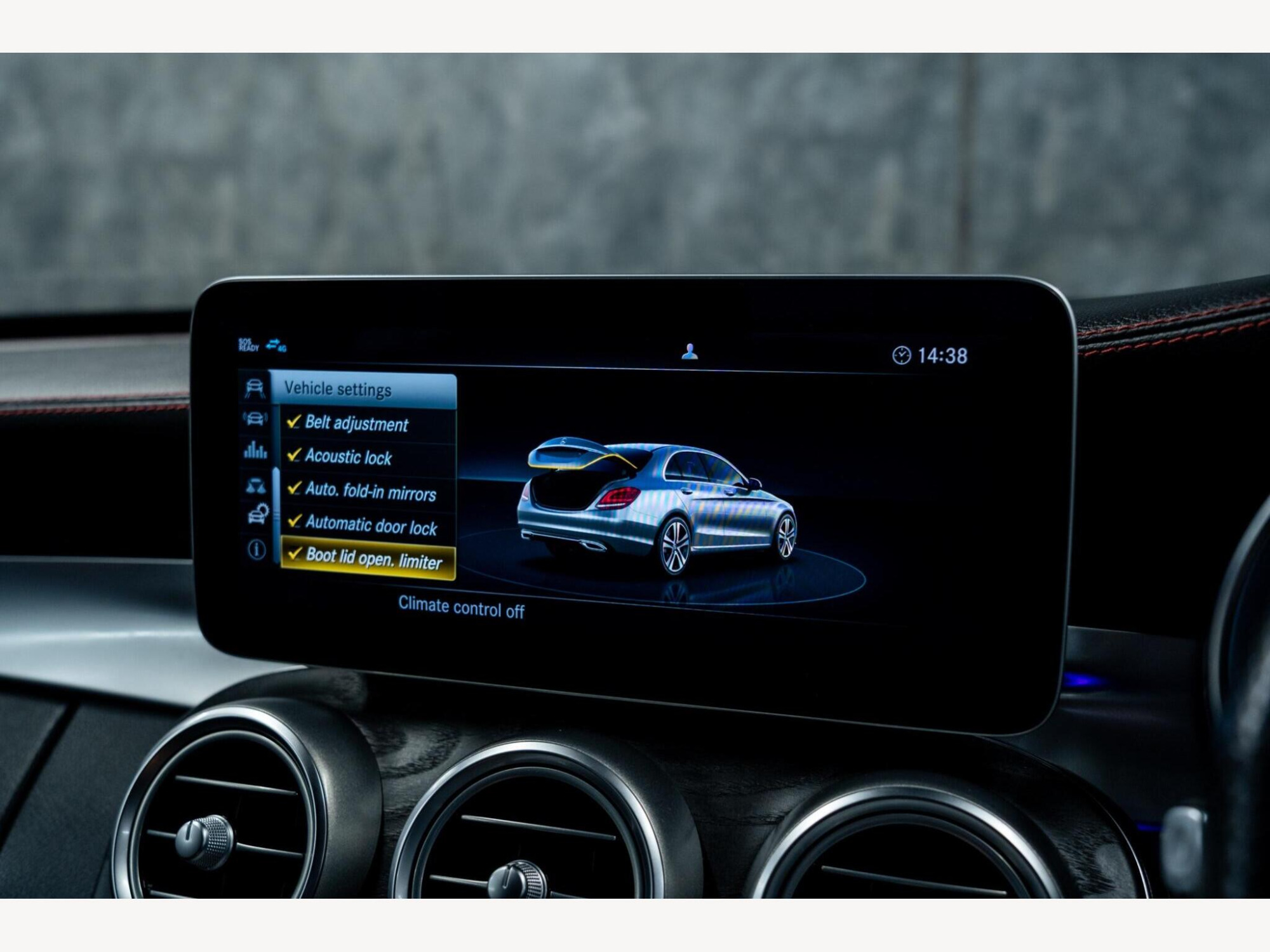 2019 Mercedes-Benz C Class image 30
