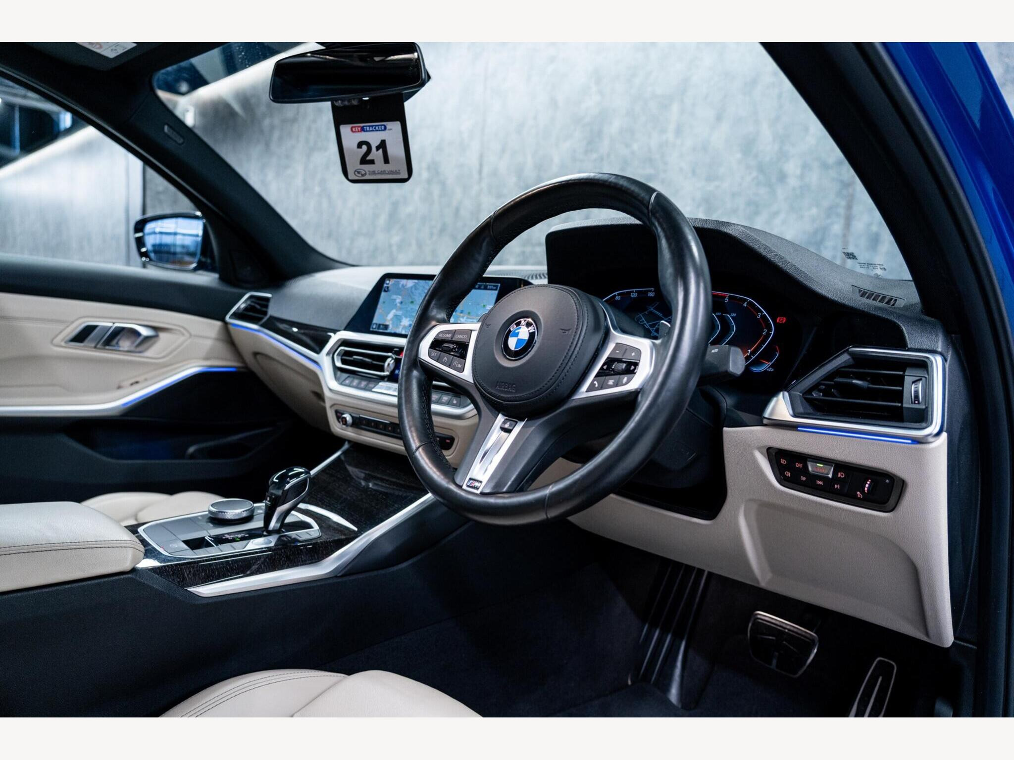 2019 BMW 3 Series image 21