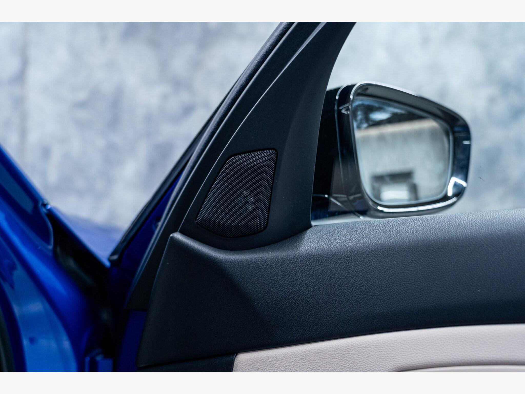 2019 BMW 3 Series image 48