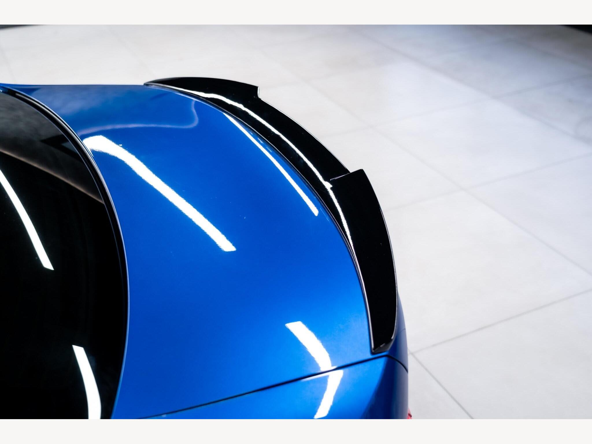 2019 BMW 3 Series image 13