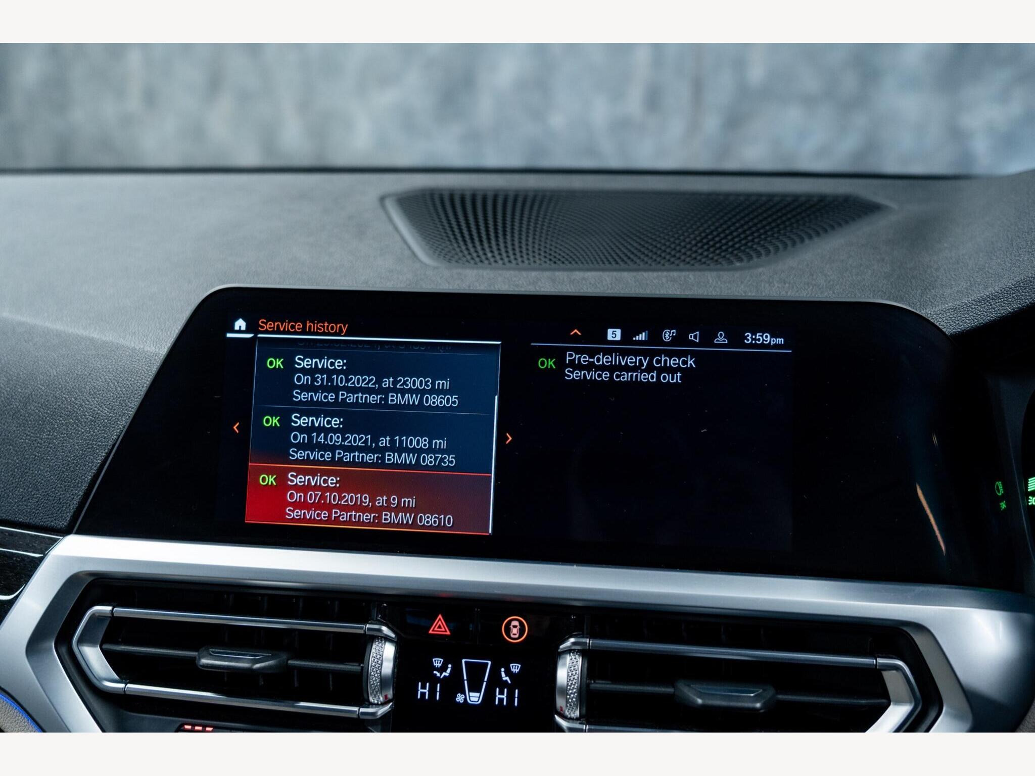 2019 BMW 3 Series image 24