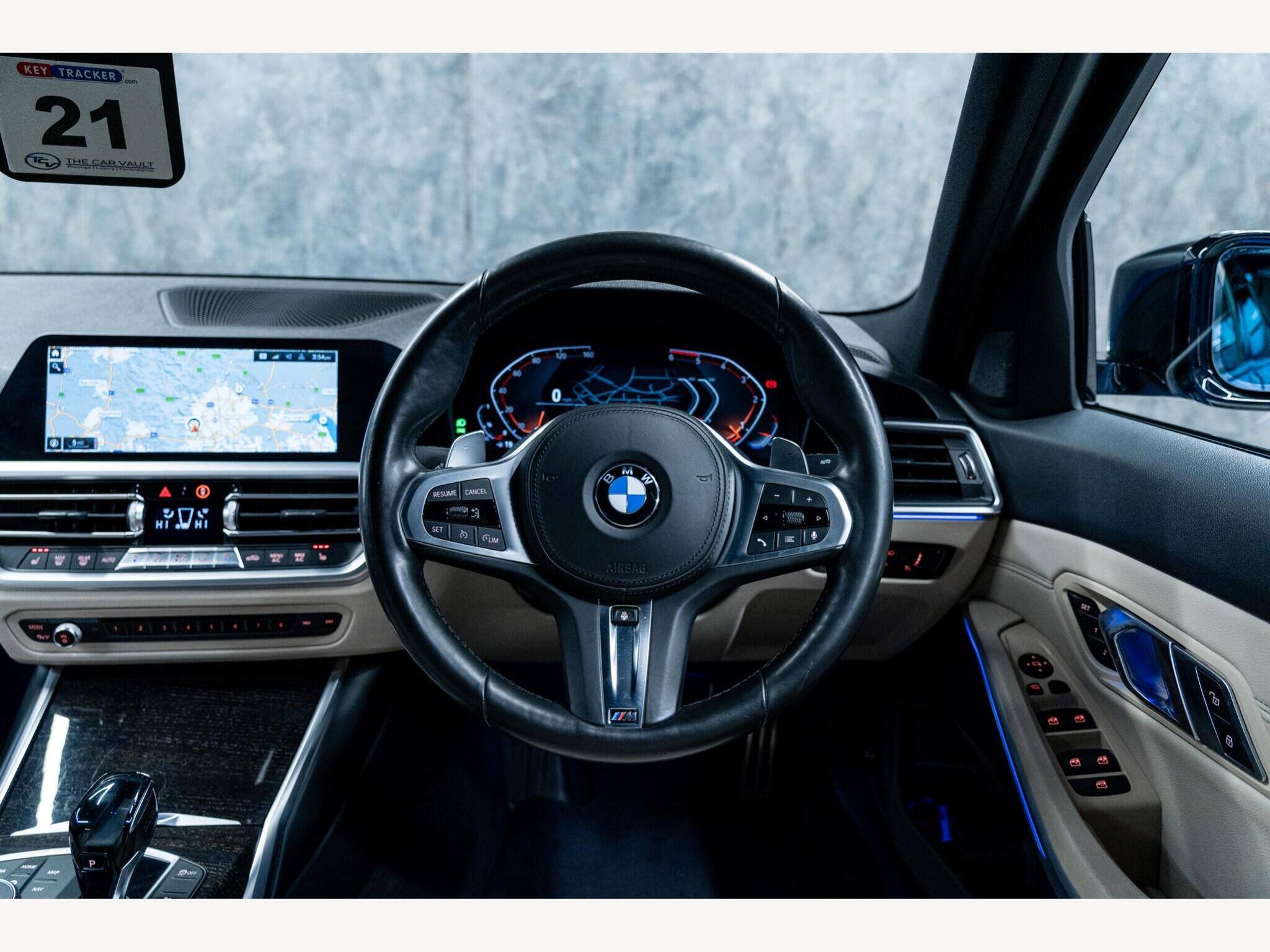 2019 BMW 3 Series image 17