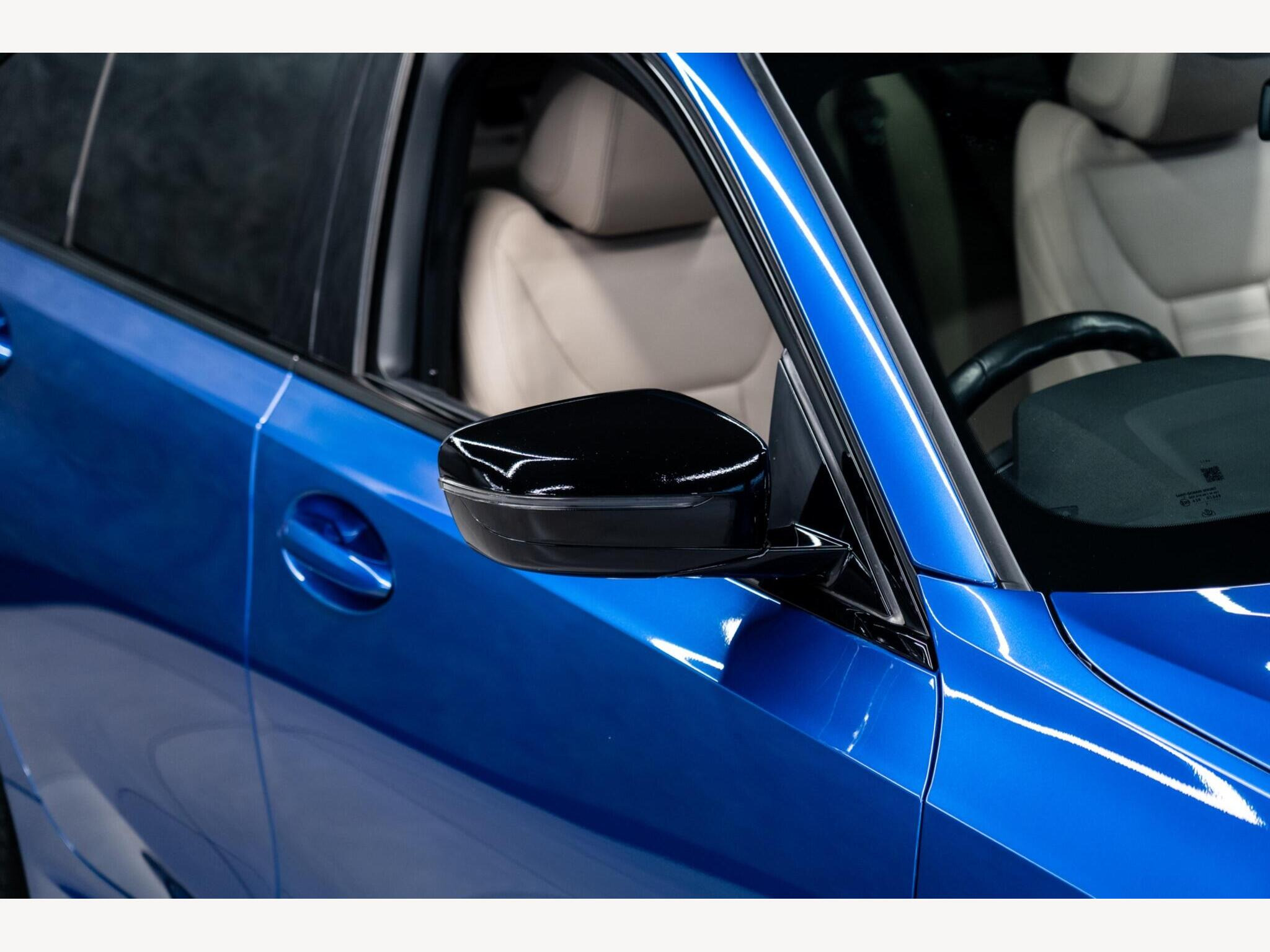 2019 BMW 3 Series image 11