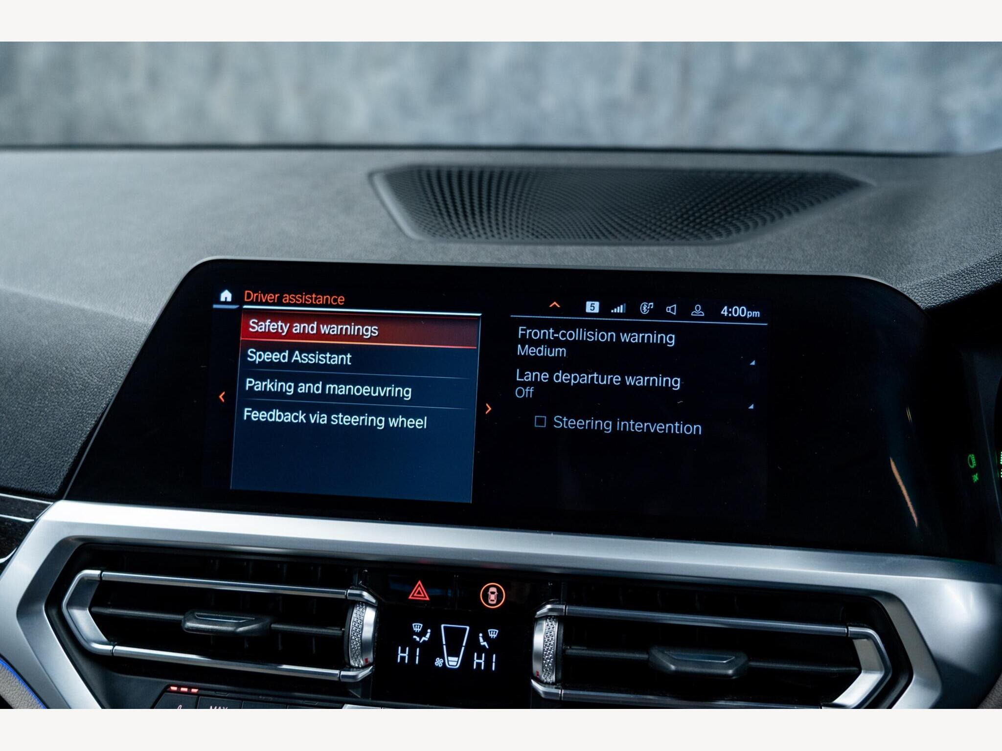 2019 BMW 3 Series image 34