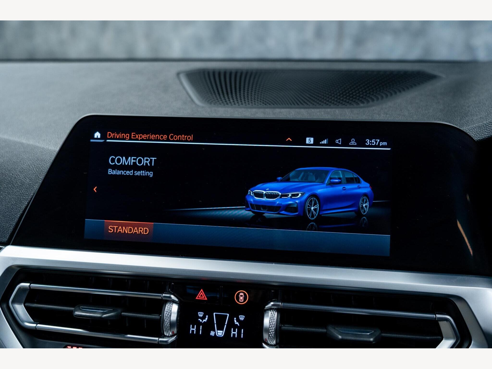 2019 BMW 3 Series image 26