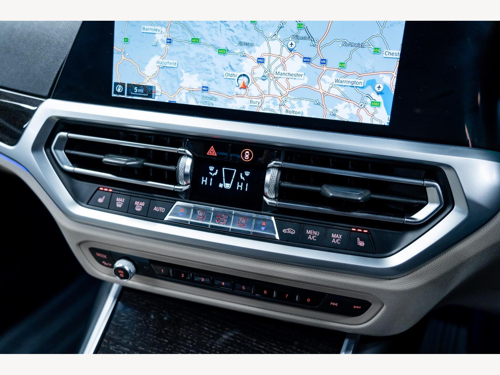 2019 BMW 3 Series image 45