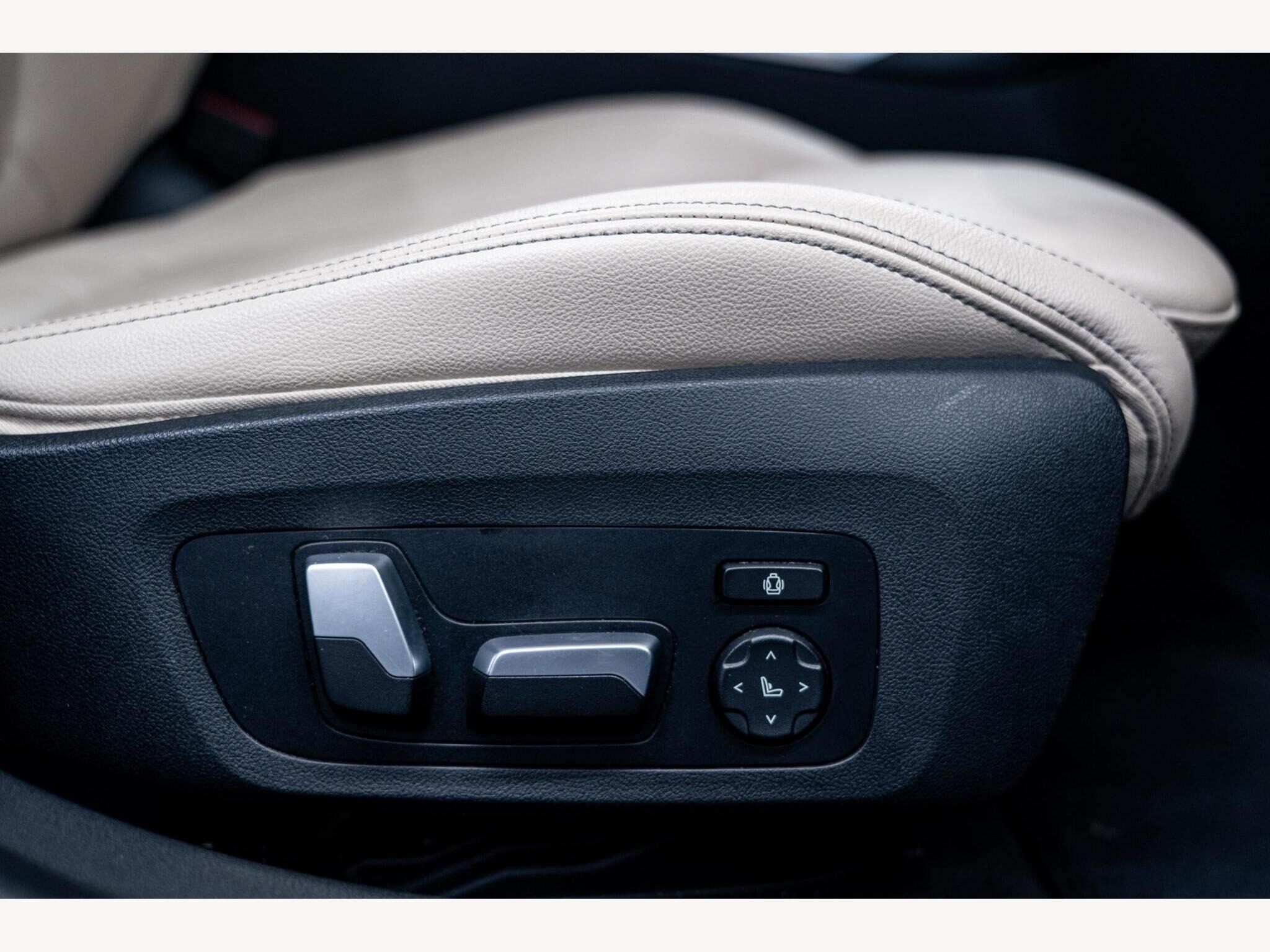 2019 BMW 3 Series image 50
