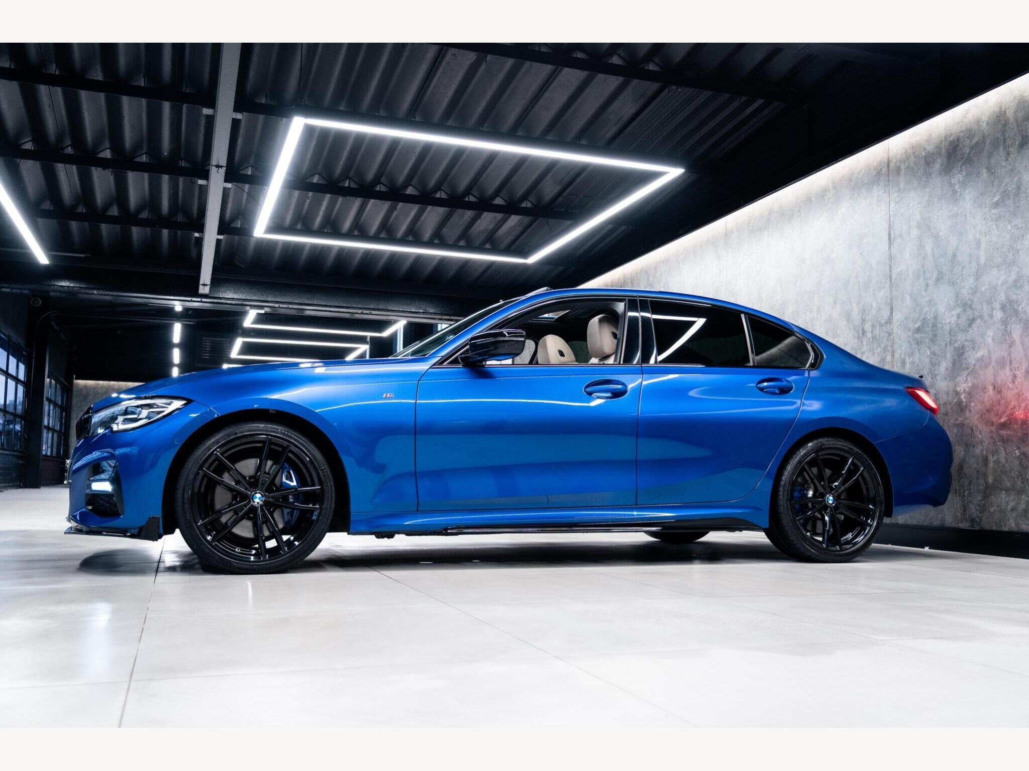 2019 BMW 3 Series image 9