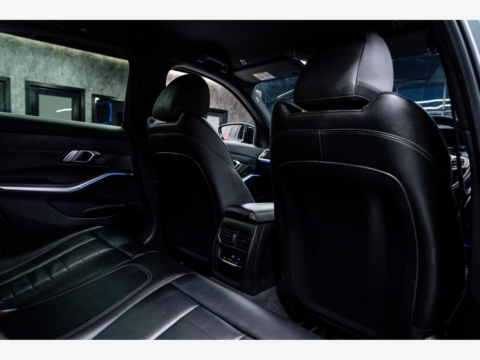 2021 BMW 3 Series image 46