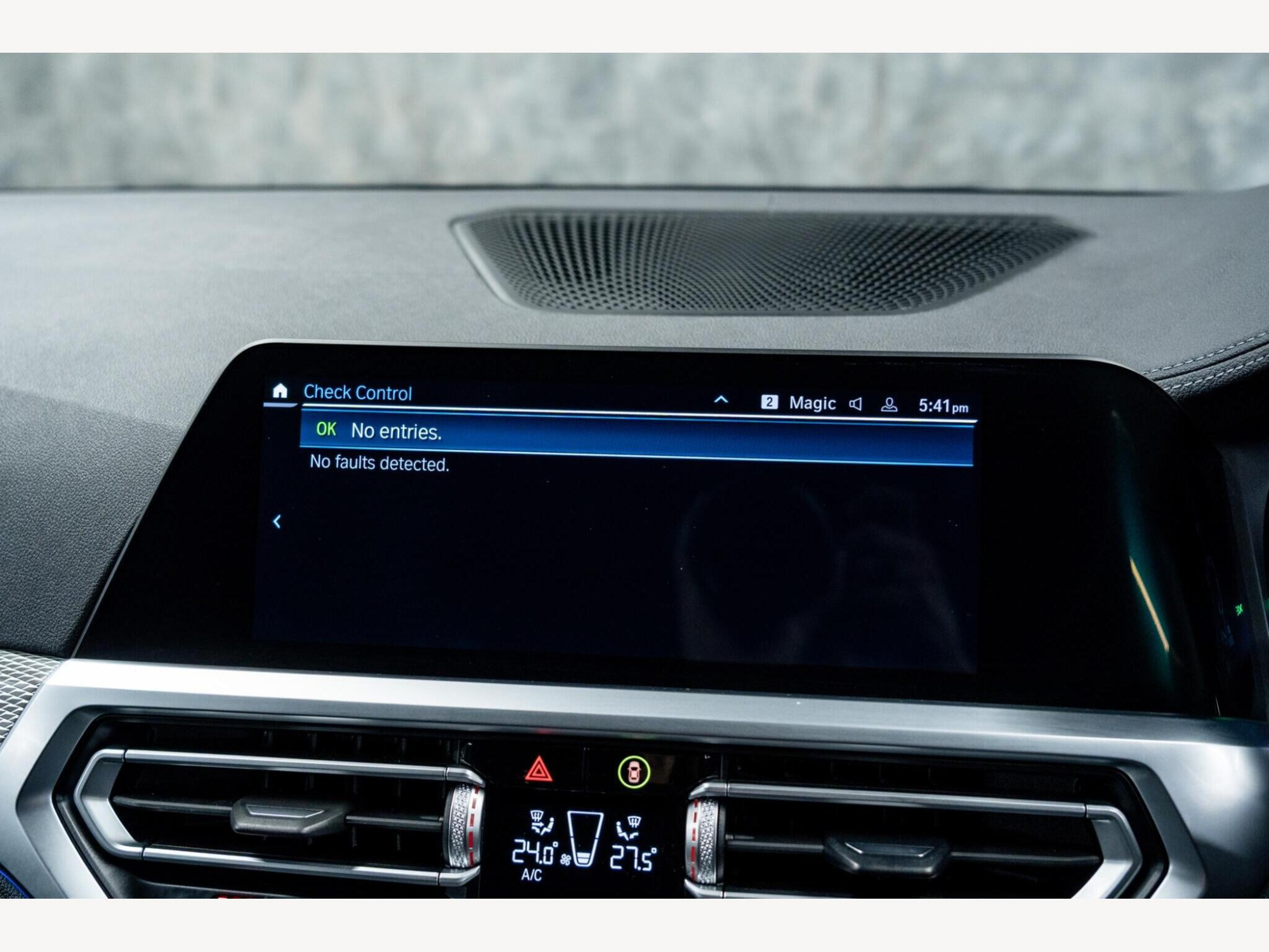 2021 BMW 3 Series image 30