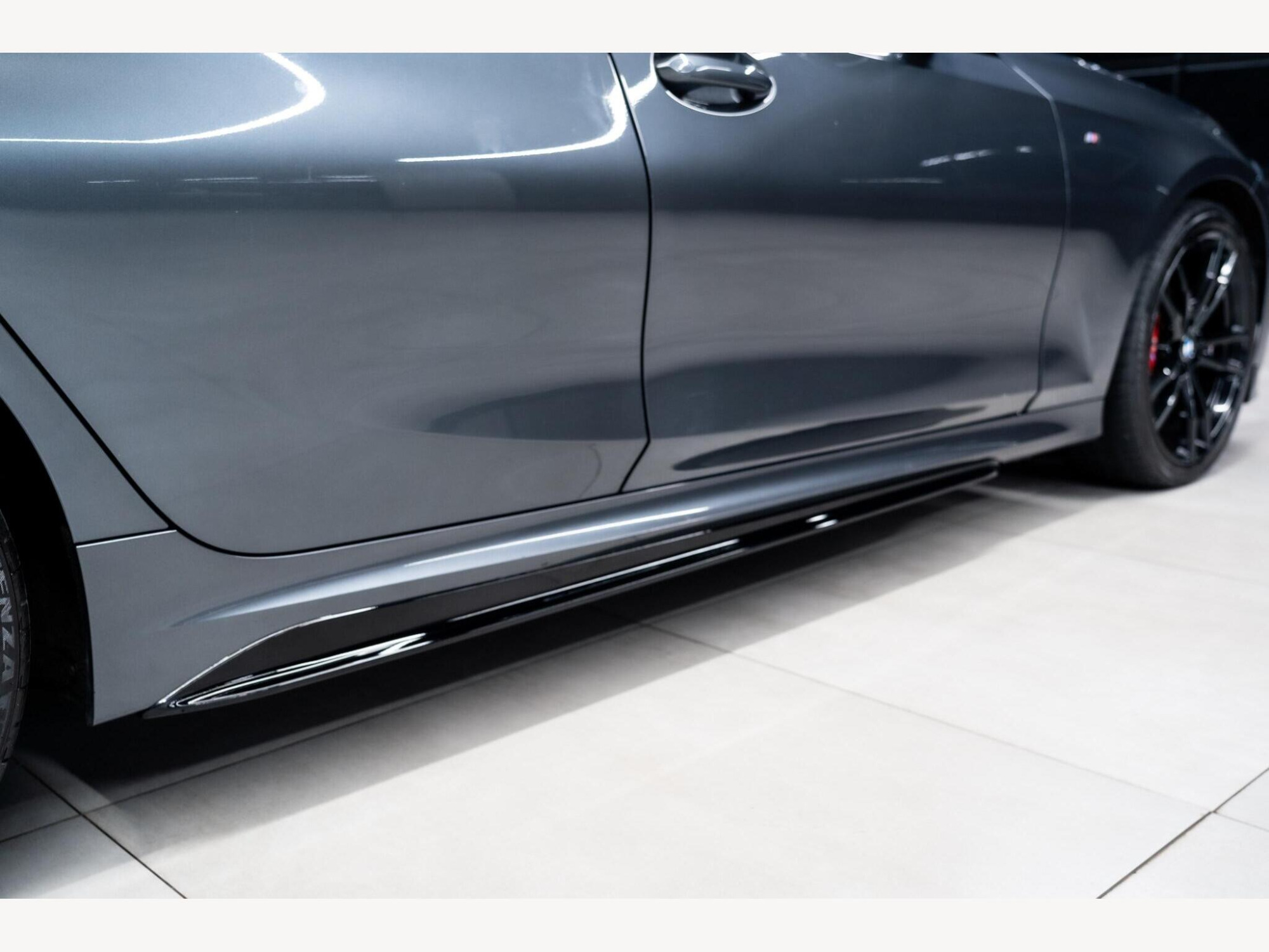 2021 BMW 3 Series image 10