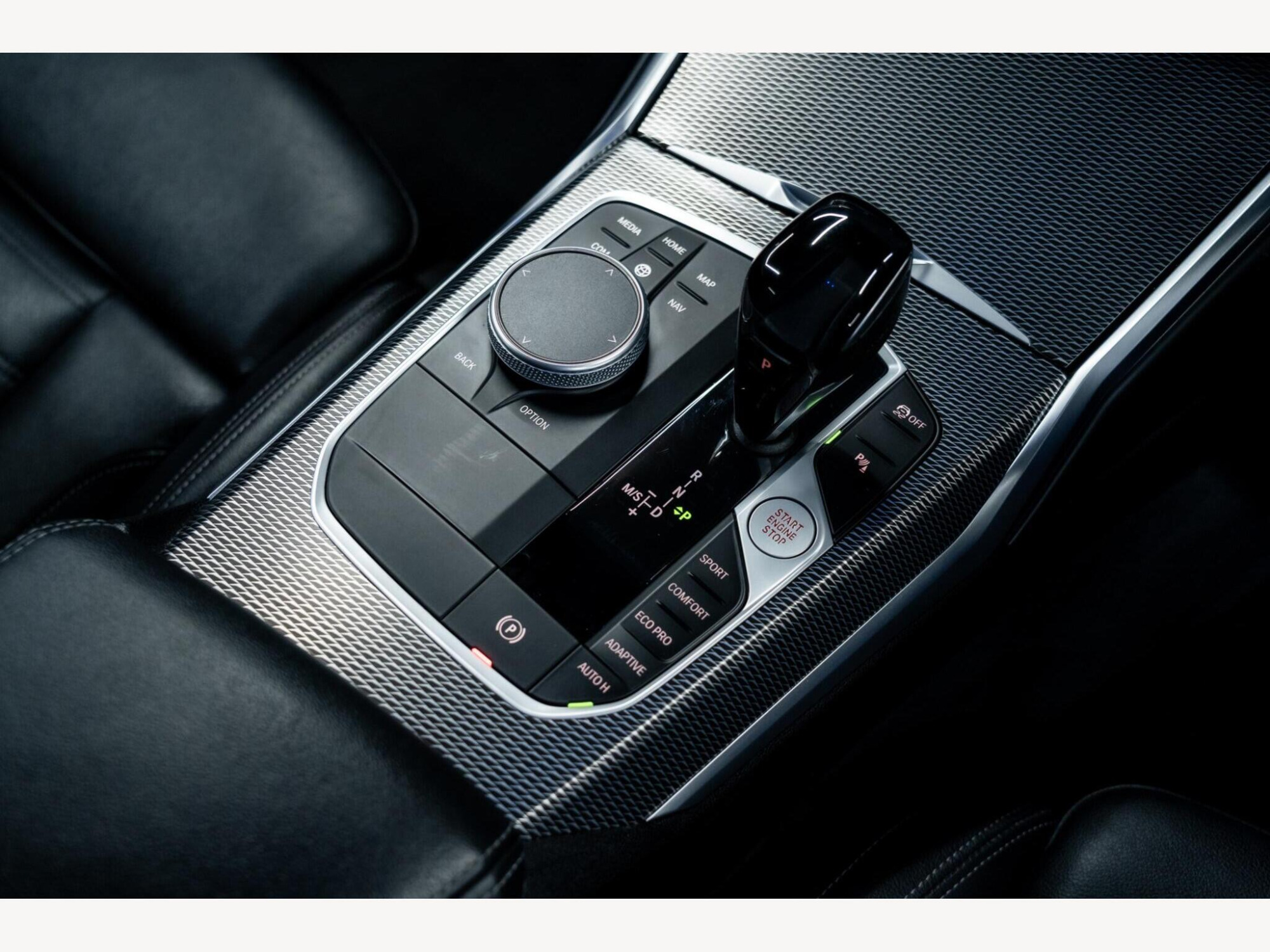 2021 BMW 3 Series image 40