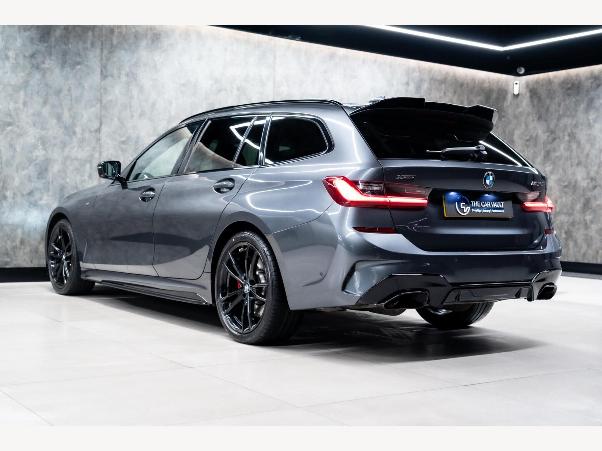 2021 BMW 3 Series image 6